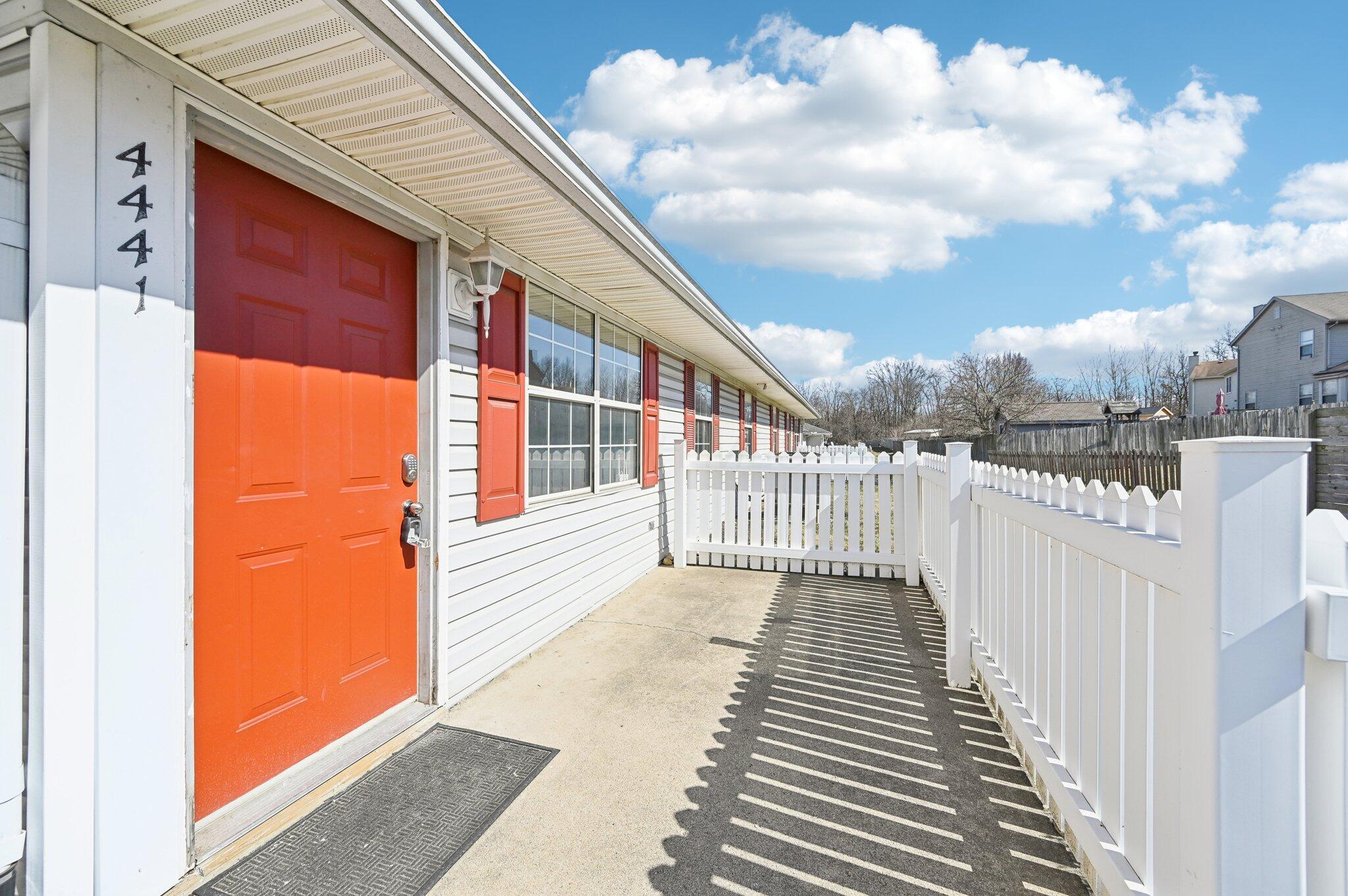 4441 Hammerton Drive, 11d Property Photo 9