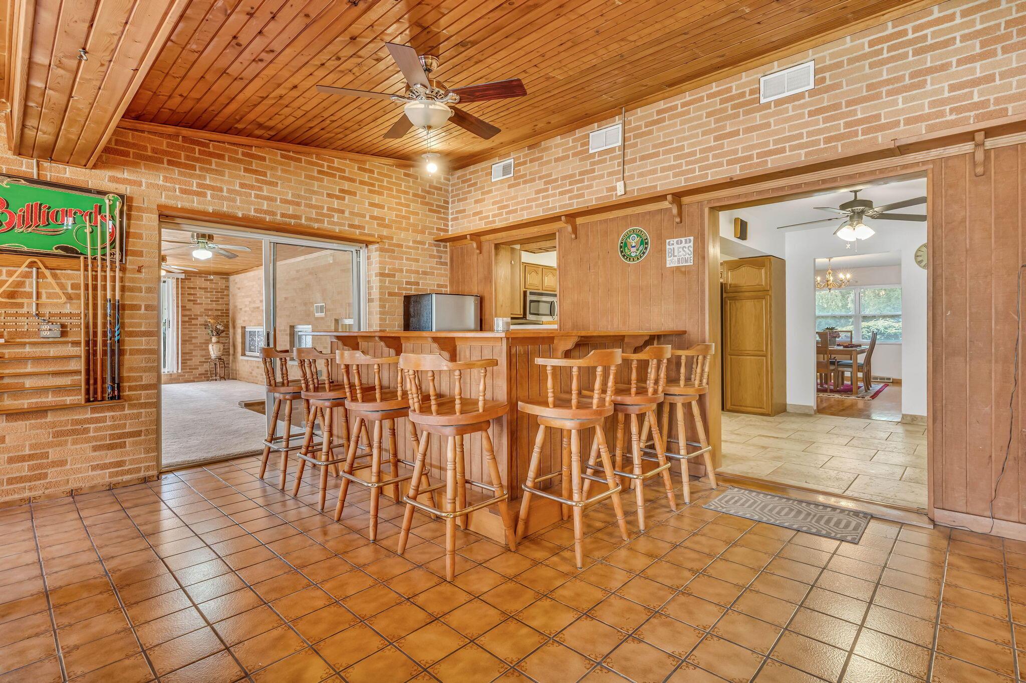 1012 Mcnaughten Road Property Photo 2