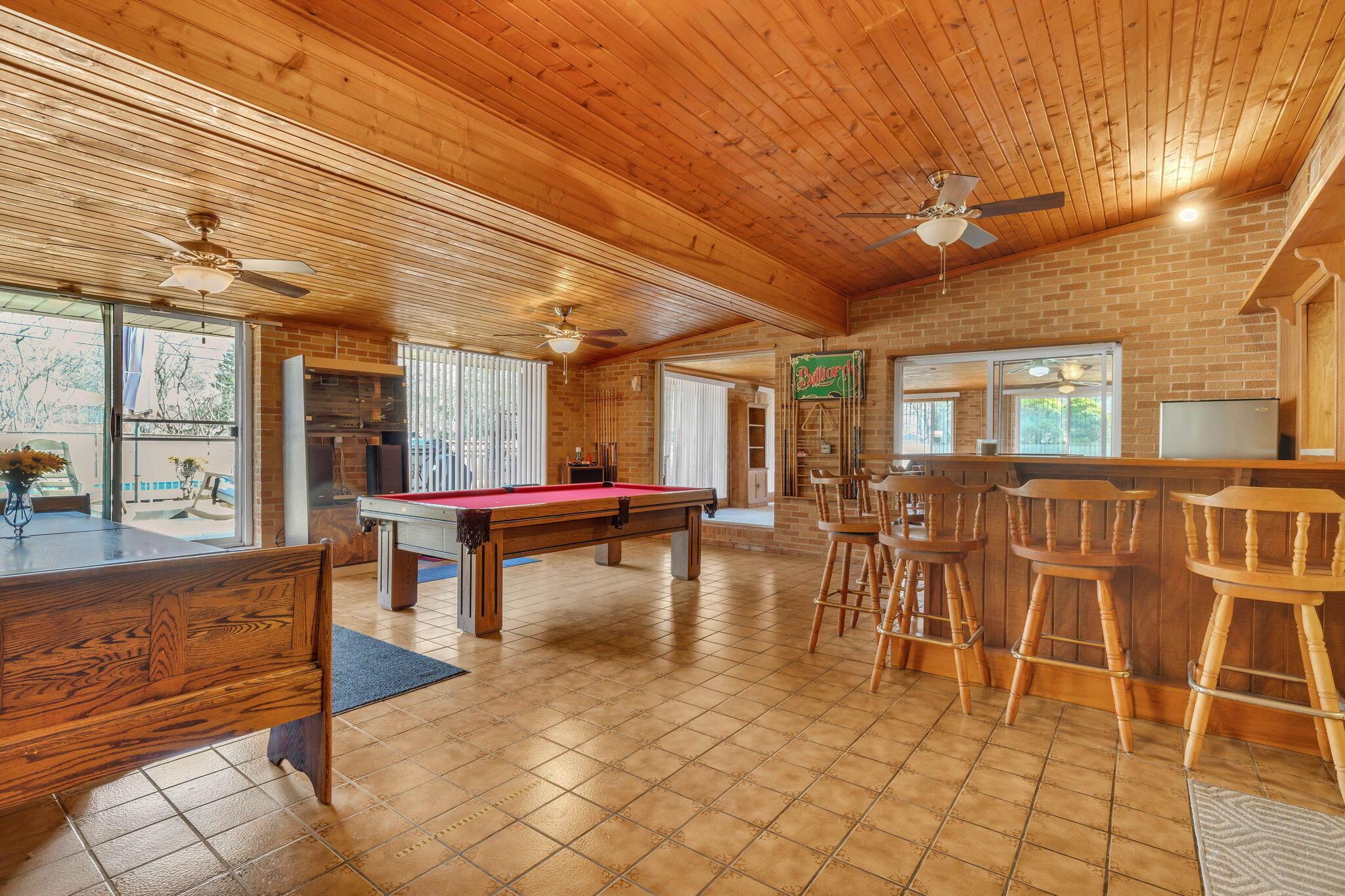 1012 Mcnaughten Road Property Photo 3