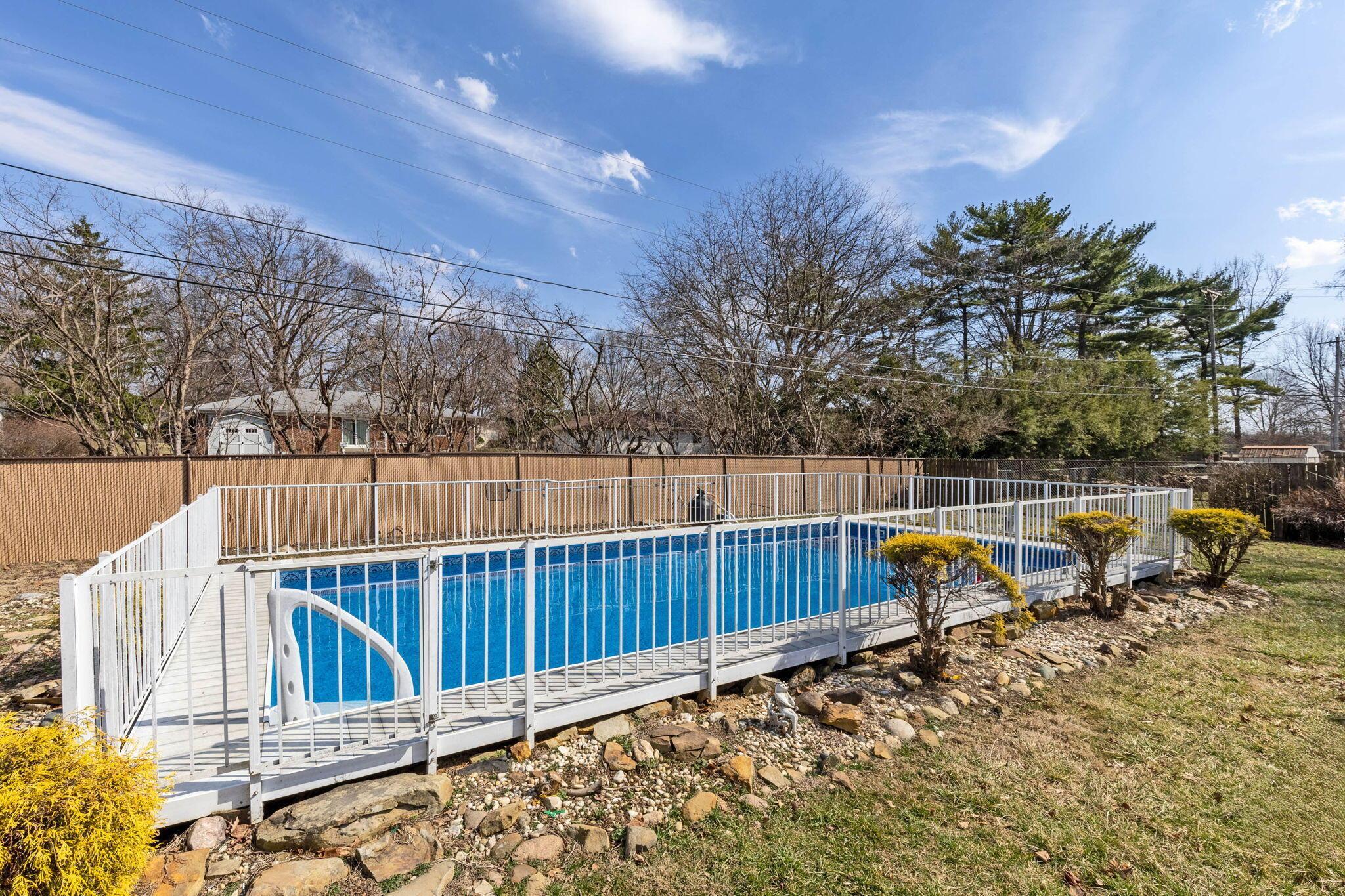 1012 Mcnaughten Road Property Photo 19
