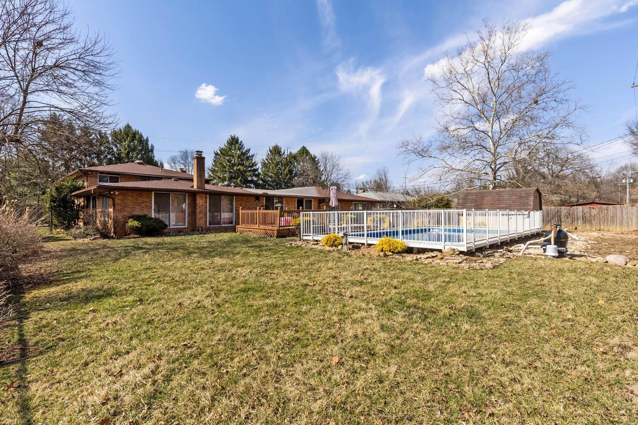 1012 Mcnaughten Road Property Photo 20
