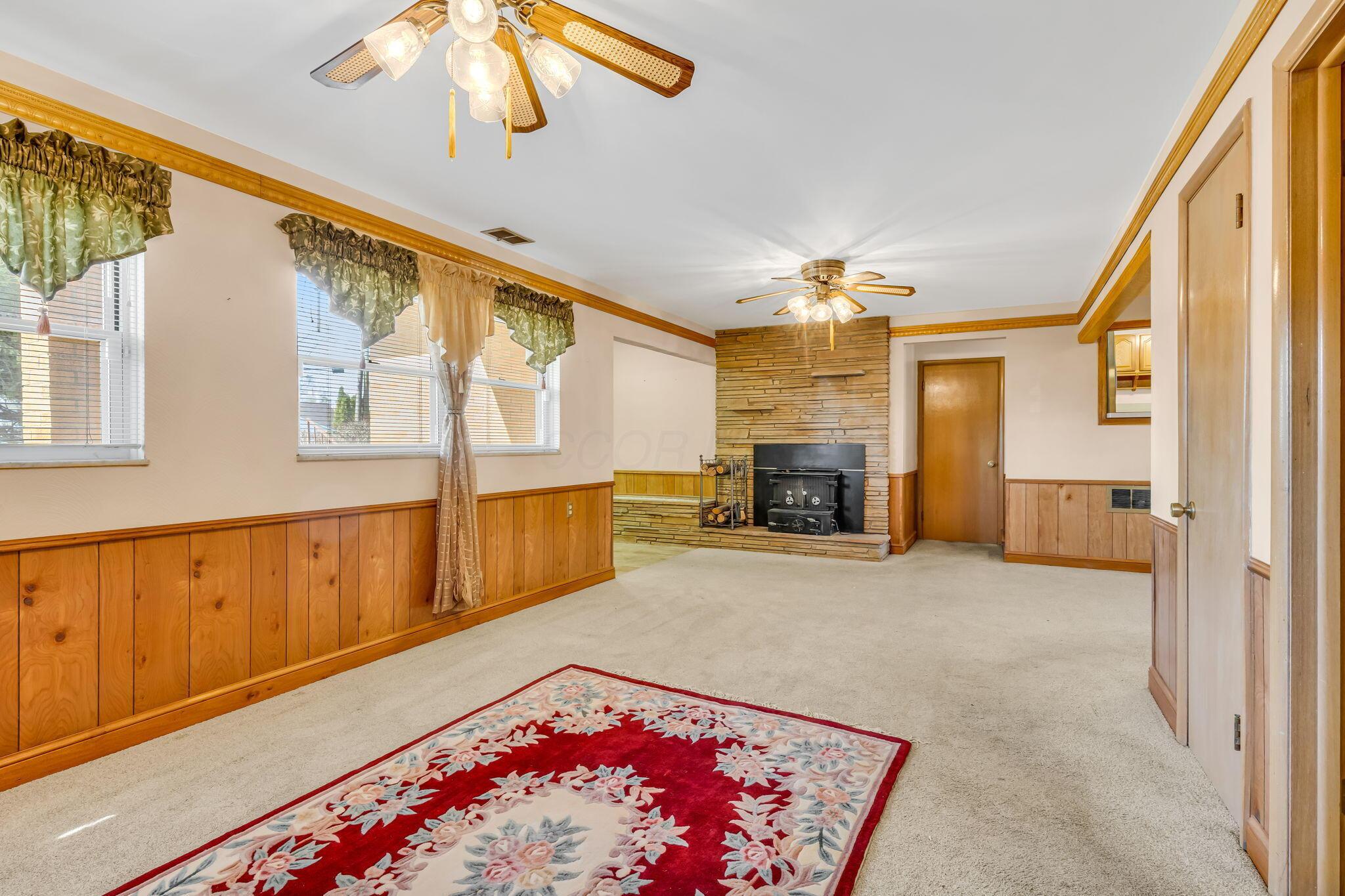1012 Mcnaughten Road Property Photo 25