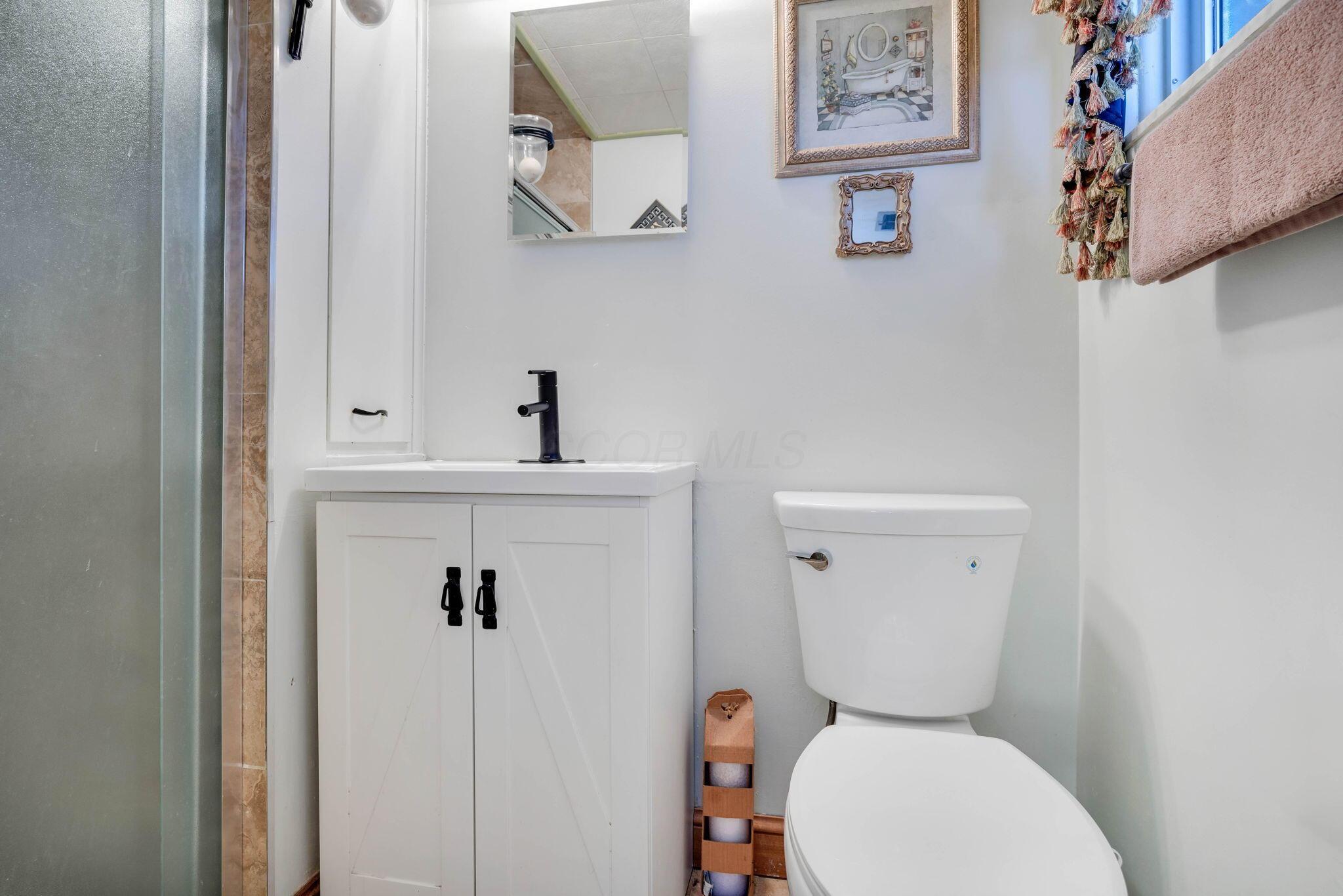 1012 Mcnaughten Road Property Photo 28