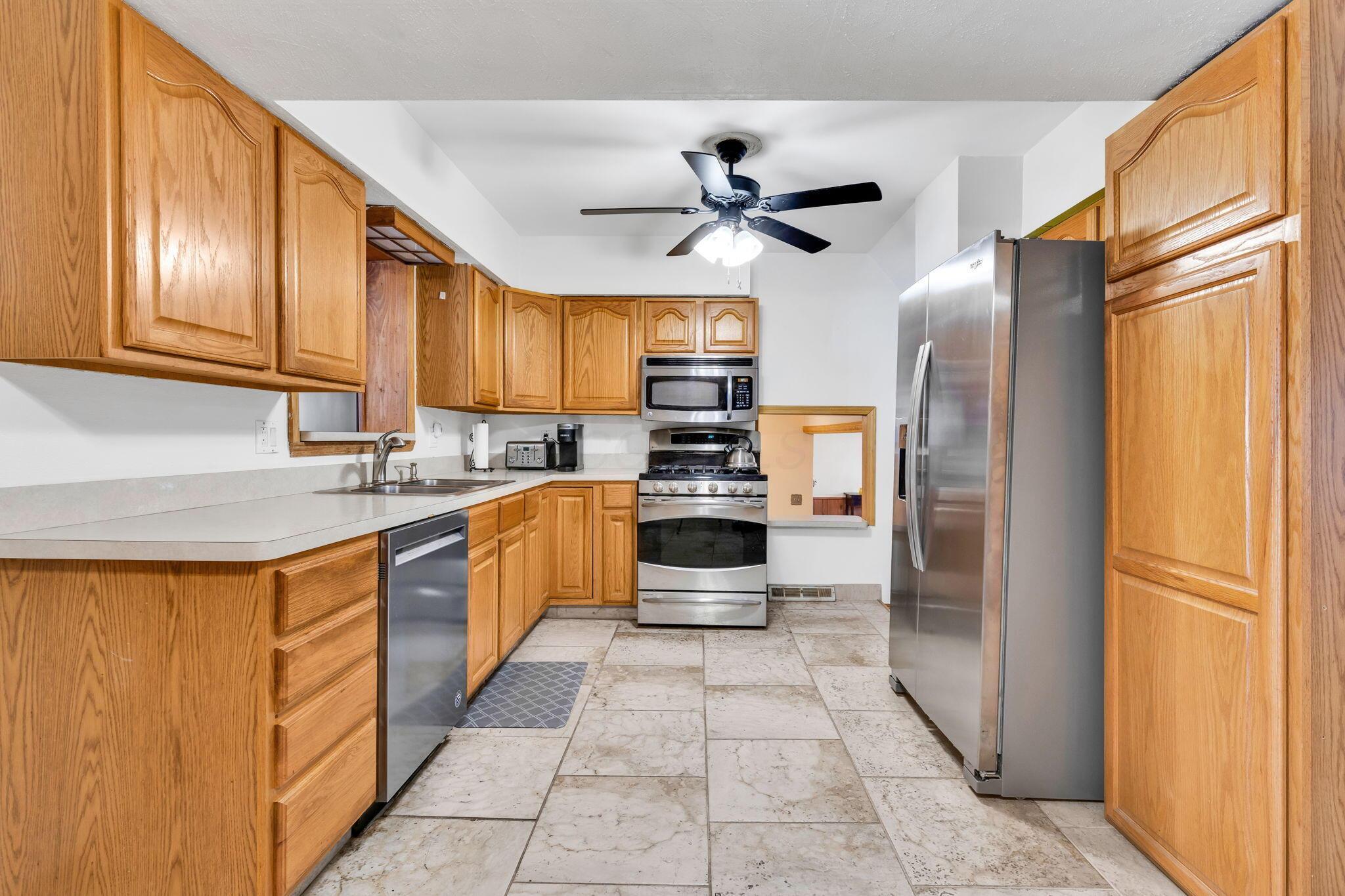1012 Mcnaughten Road Property Photo 33
