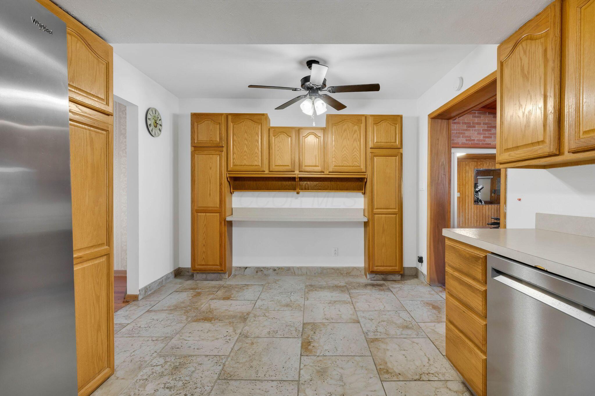 1012 Mcnaughten Road Property Photo 35