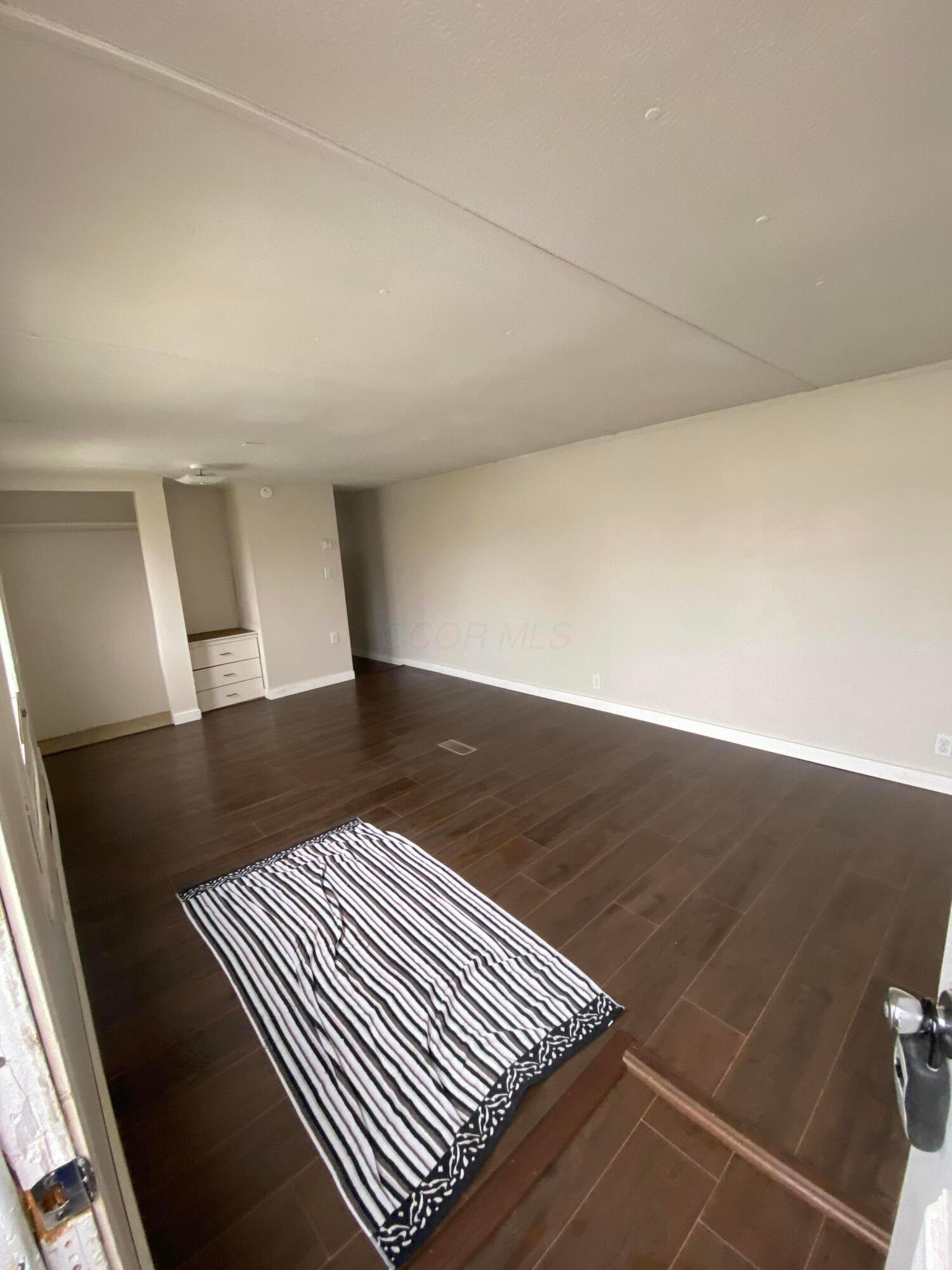 660/682 N Millborne Road Property Photo 7