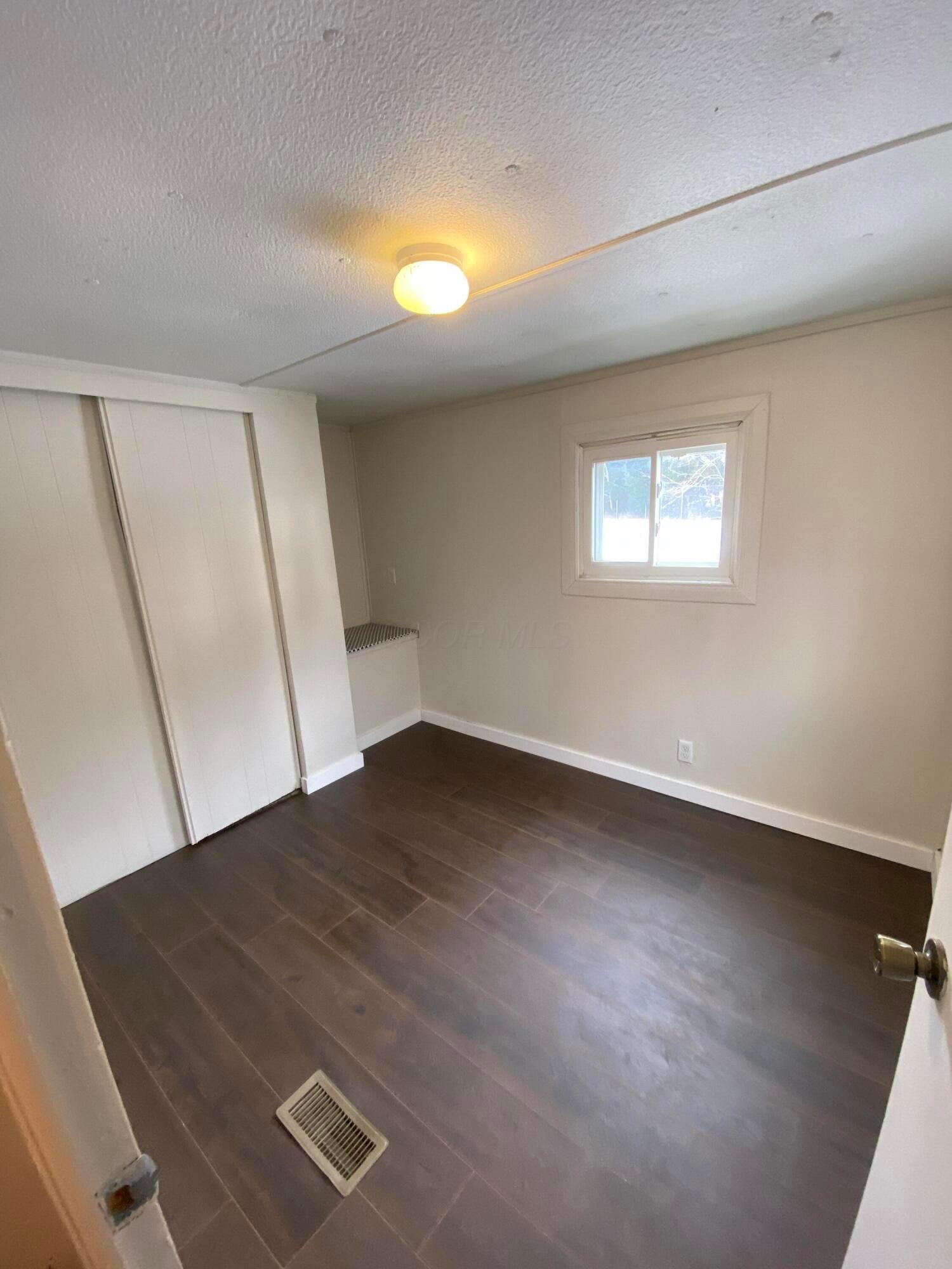 660/682 N Millborne Road Property Photo 9