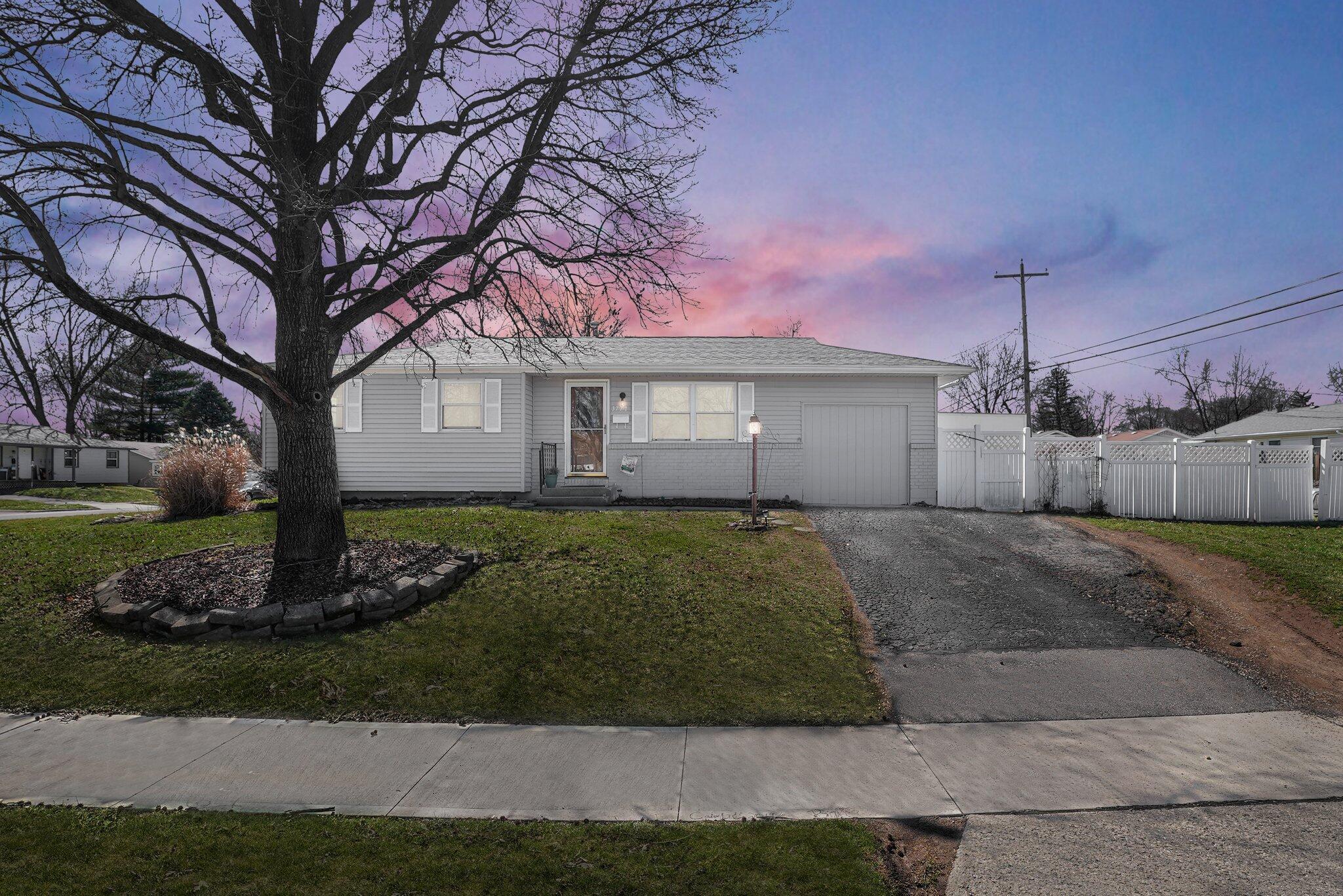 3777 Bonita Road Property Photo 1