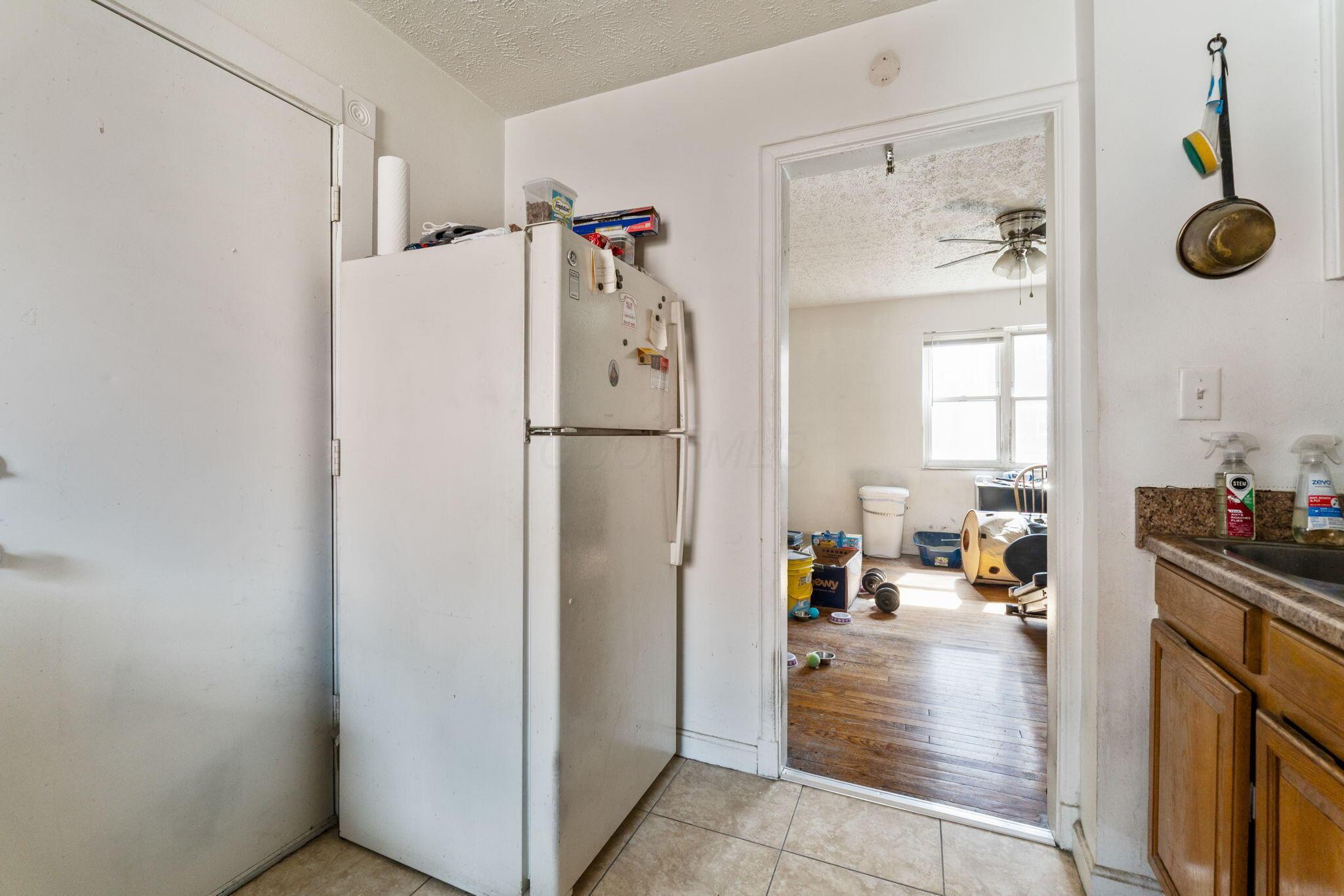 177 N James Road Property Photo 10