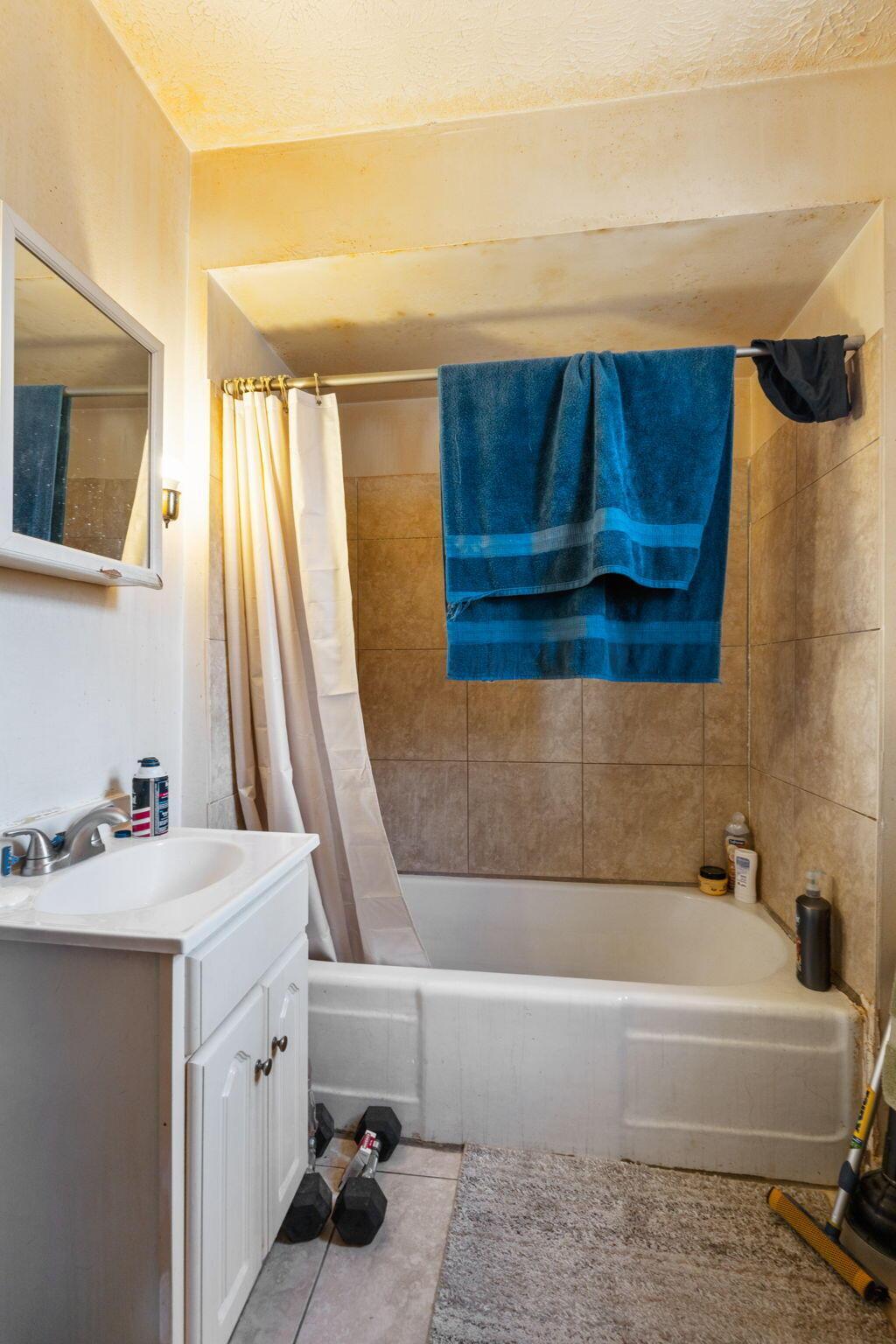 177 N James Road Property Photo 14
