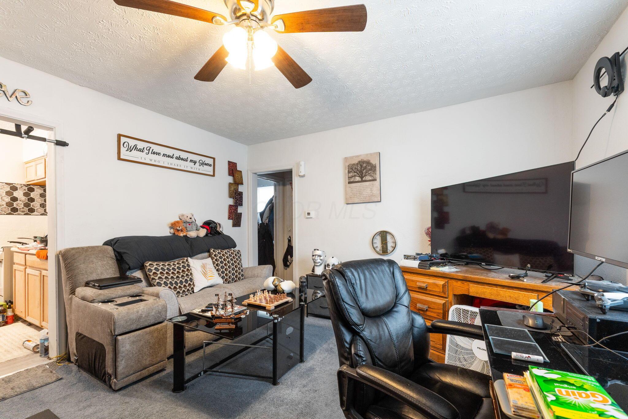 177 N James Road Property Photo 25