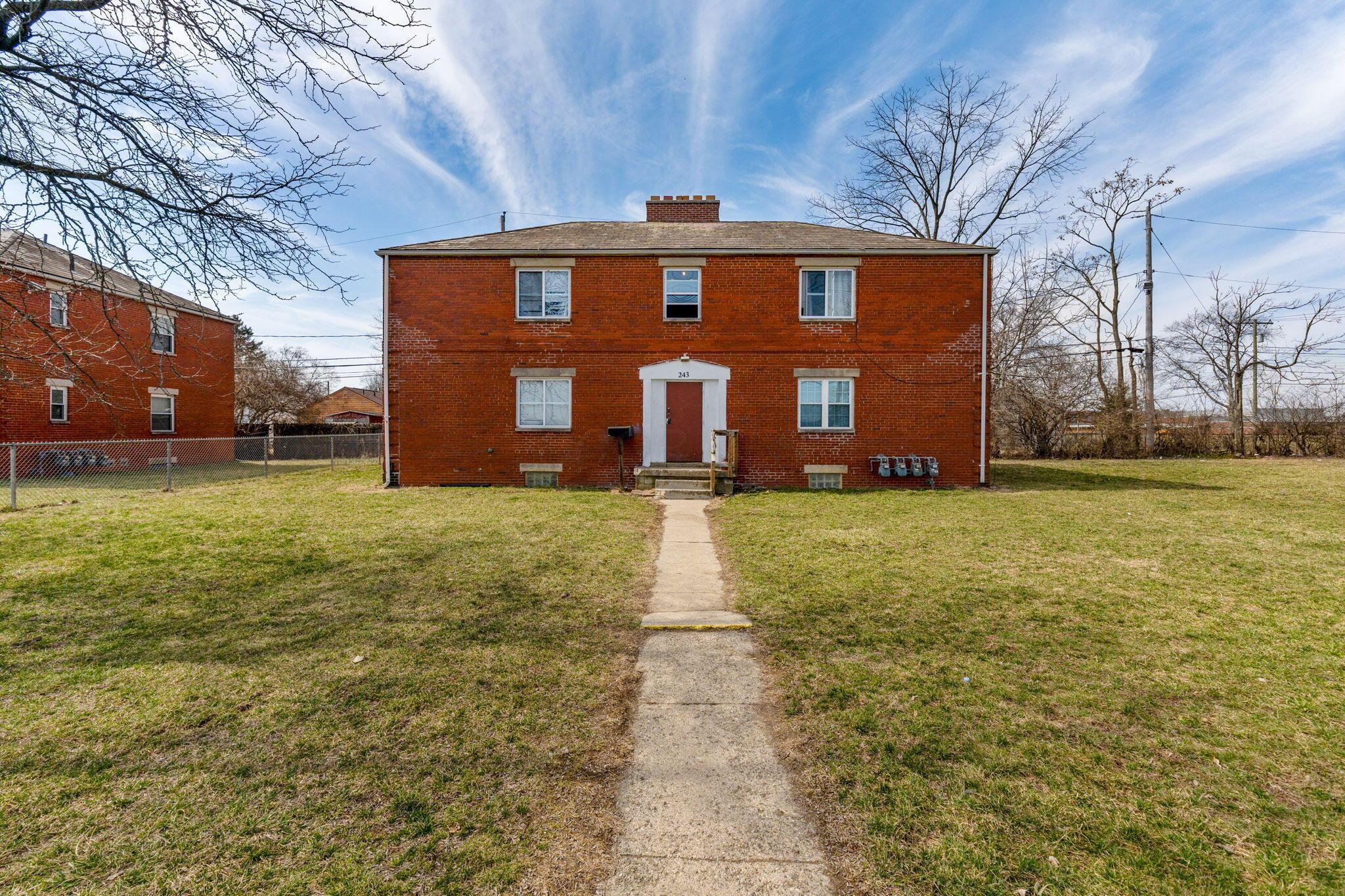 243 N James Road Property Photo 1