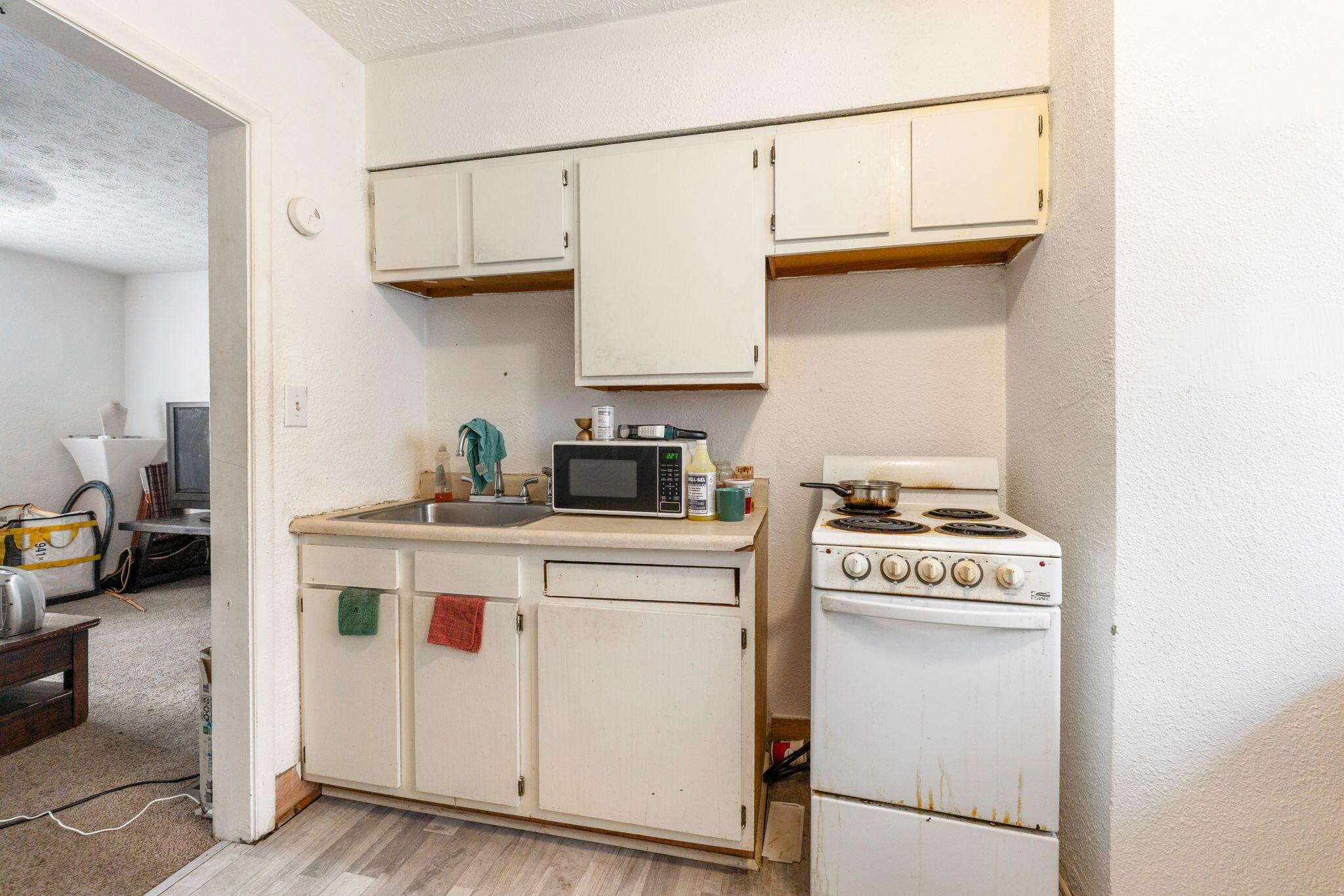 253 N James Road Property Photo 33