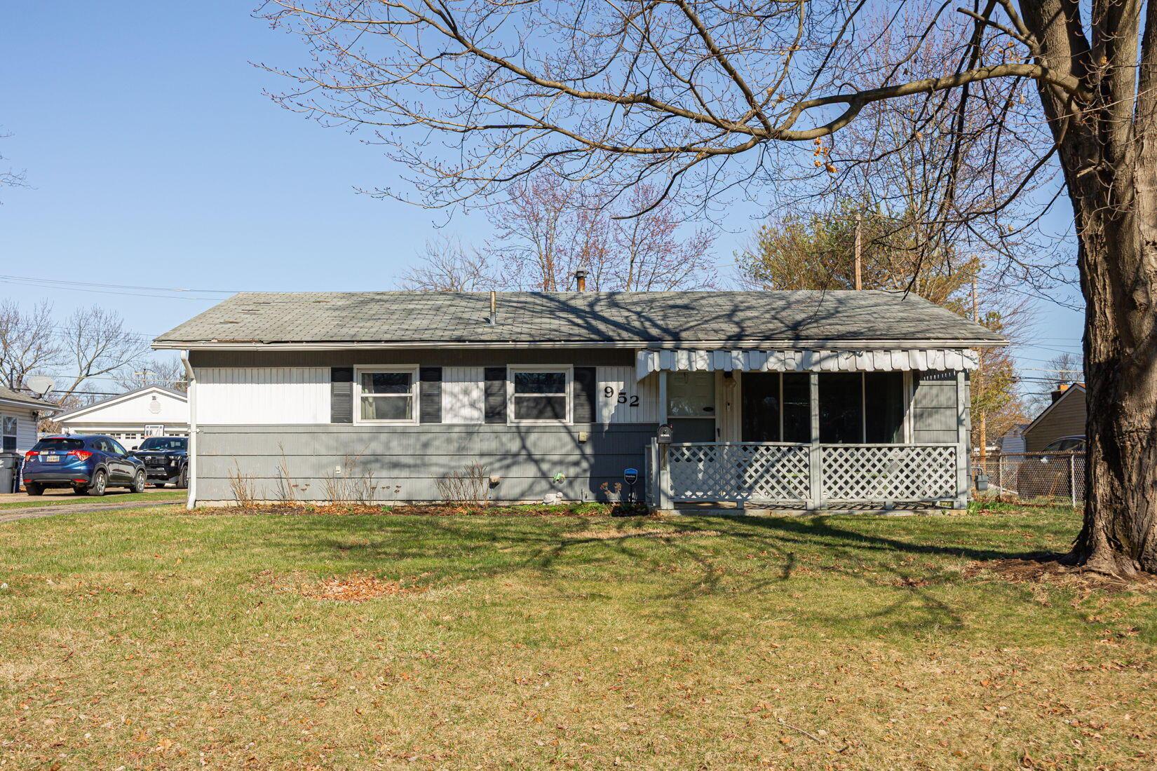952 Lancaster Avenue Property Photo 1