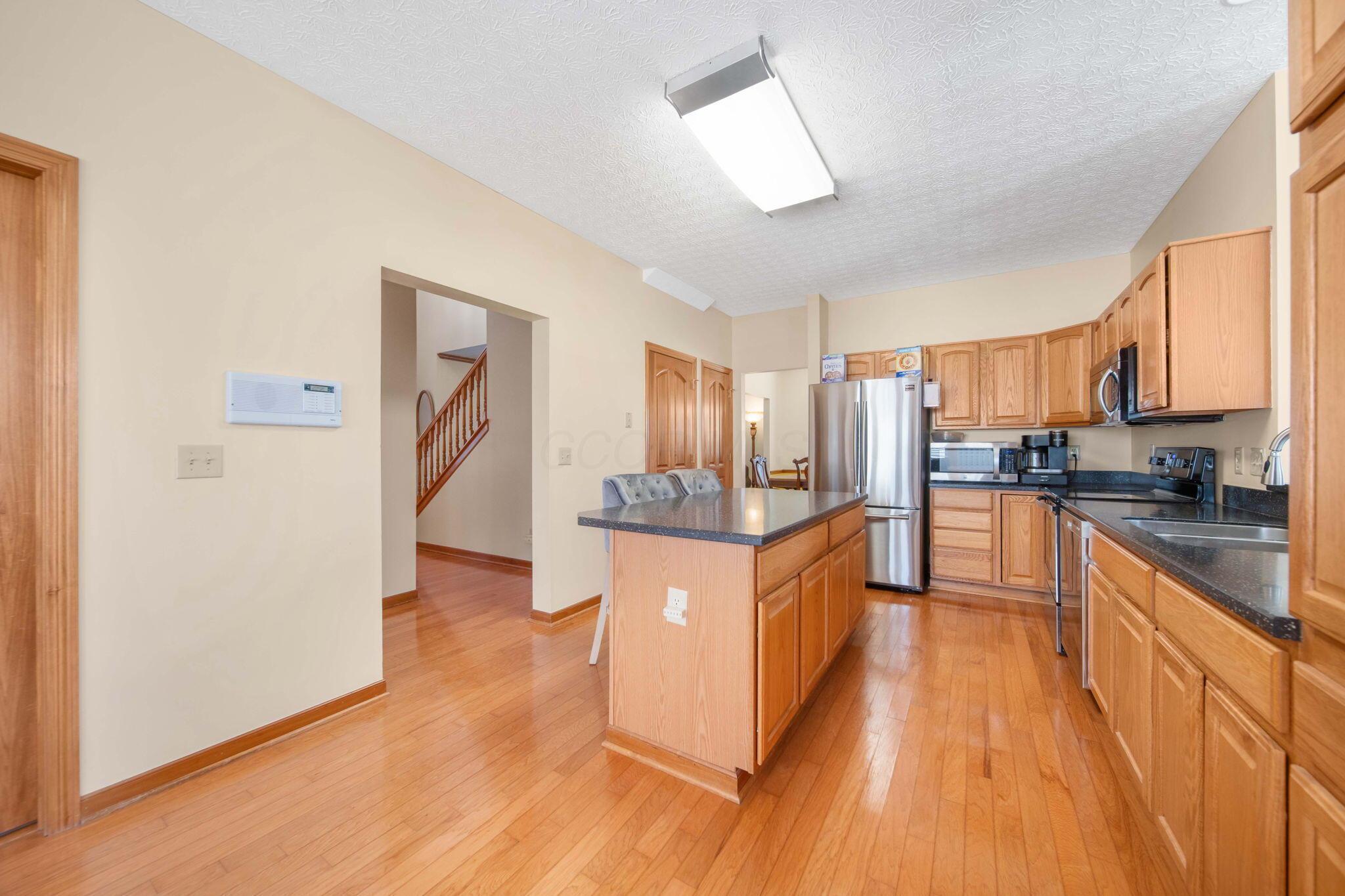 6121 Temple Ridge Drive Property Photo 11