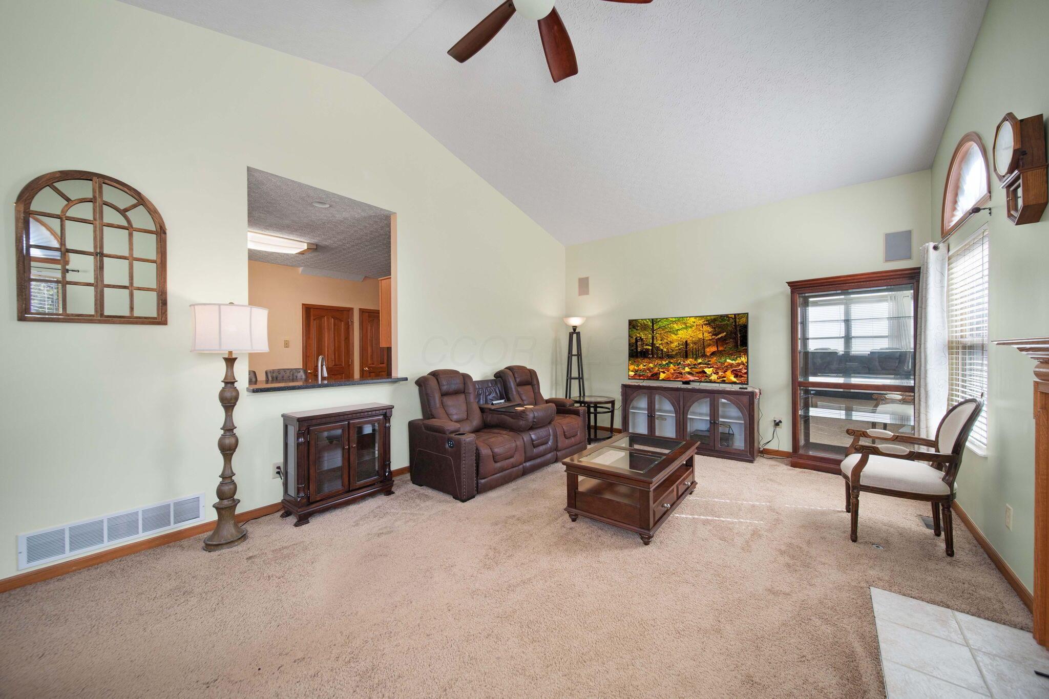 6121 Temple Ridge Drive Property Photo 16