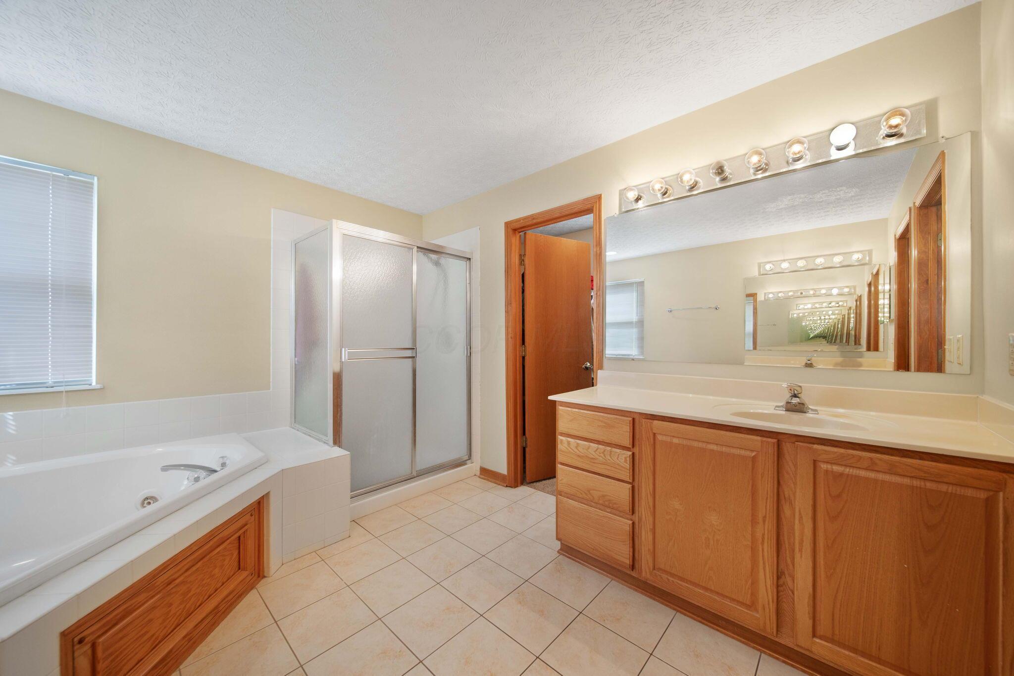 6121 Temple Ridge Drive Property Photo 26