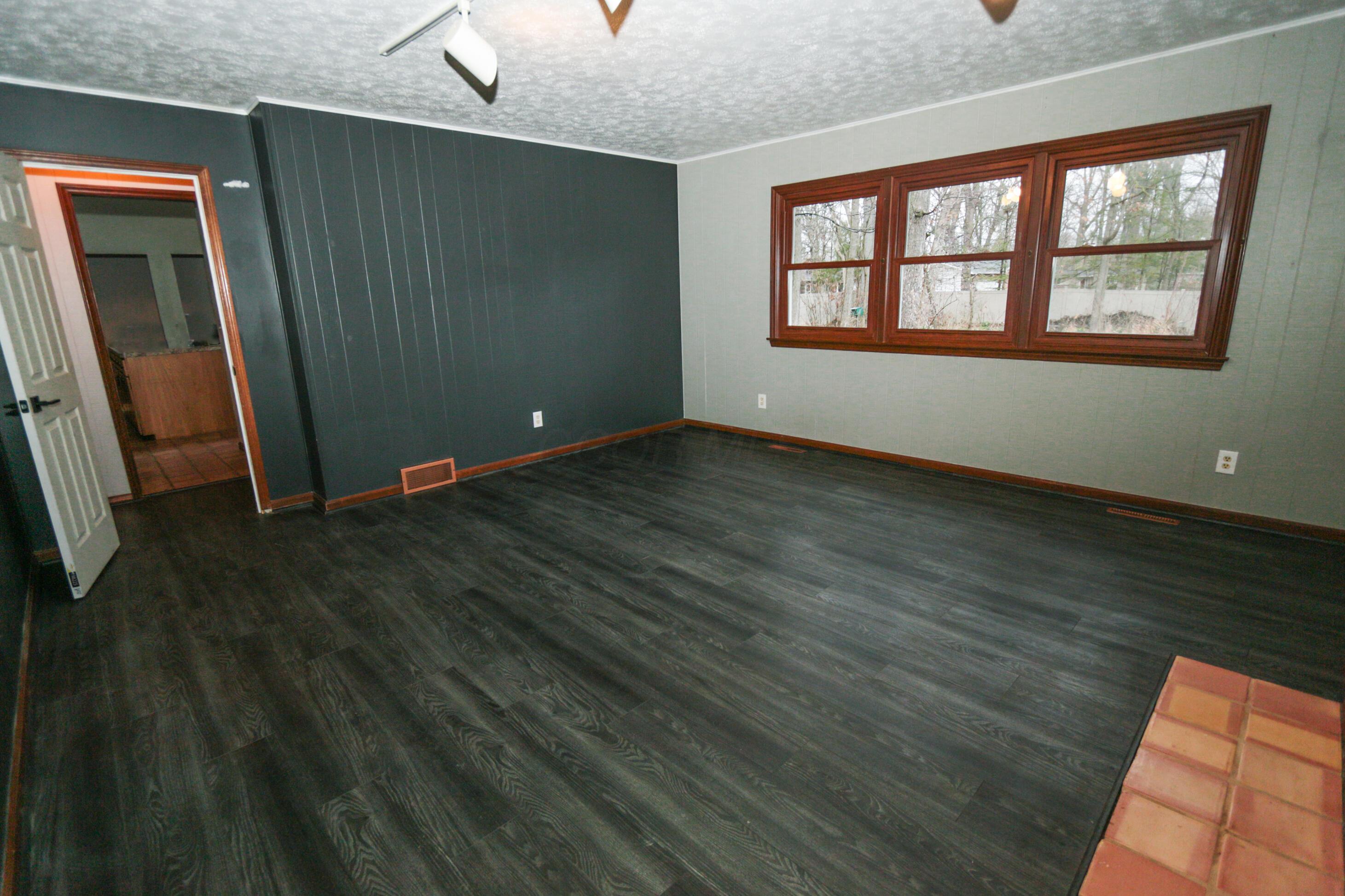 582 Hickory Place Property Photo 31