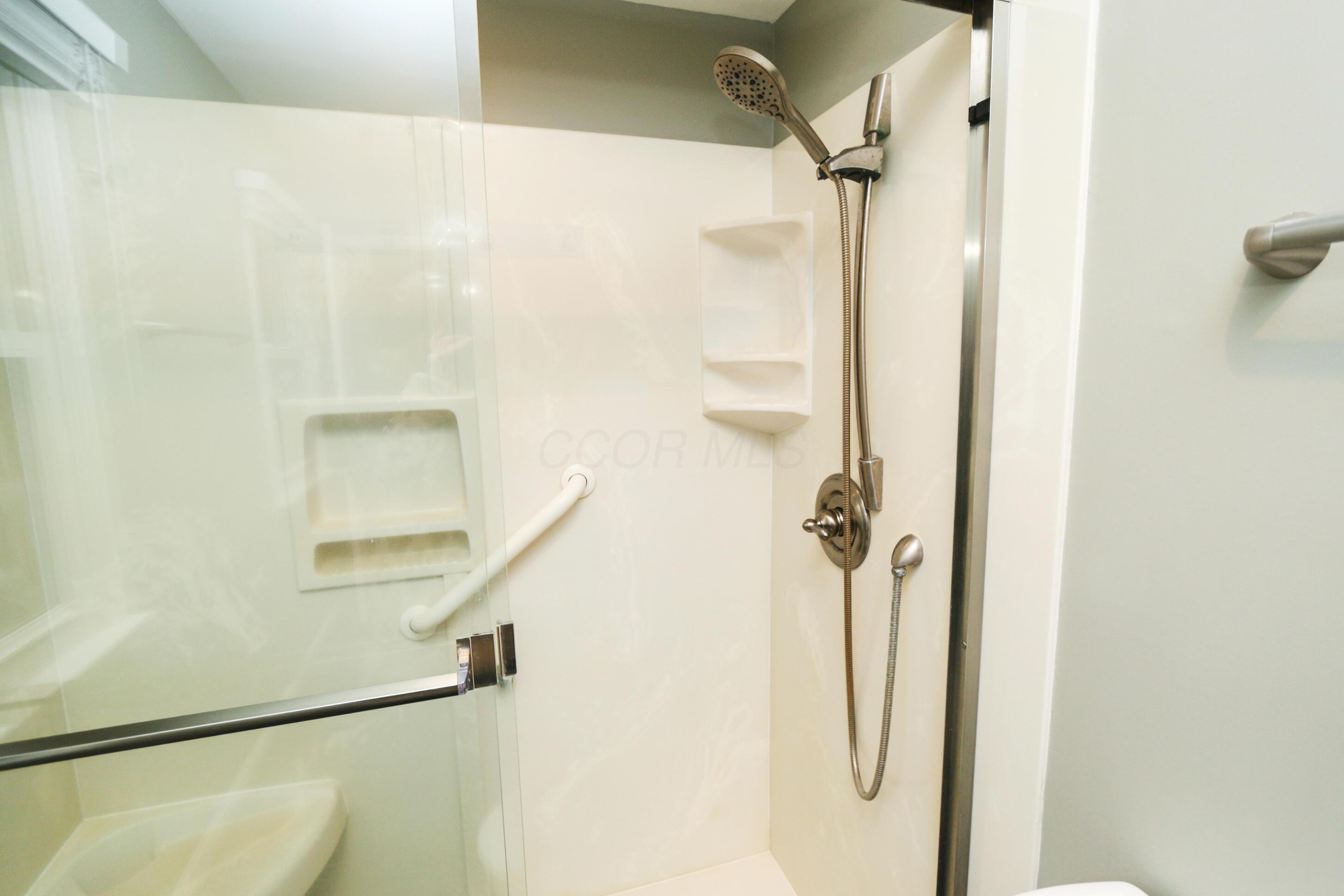 582 Hickory Place Property Photo 48