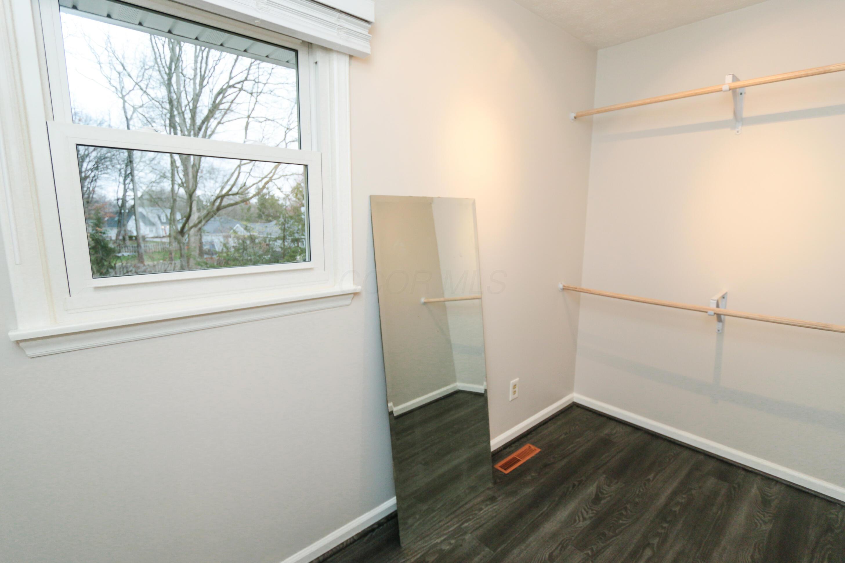 582 Hickory Place Property Photo 50