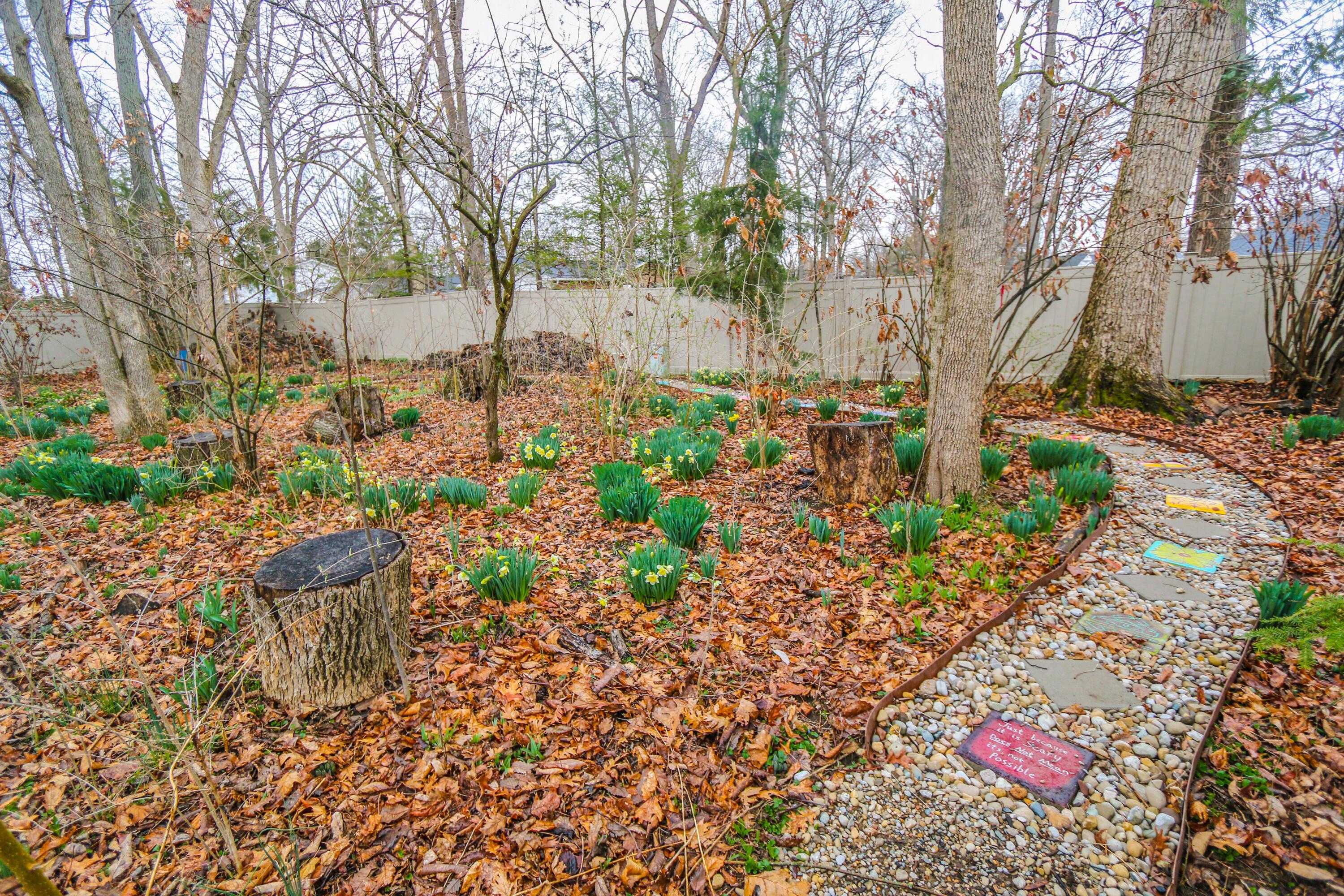 582 Hickory Place Property Photo 69