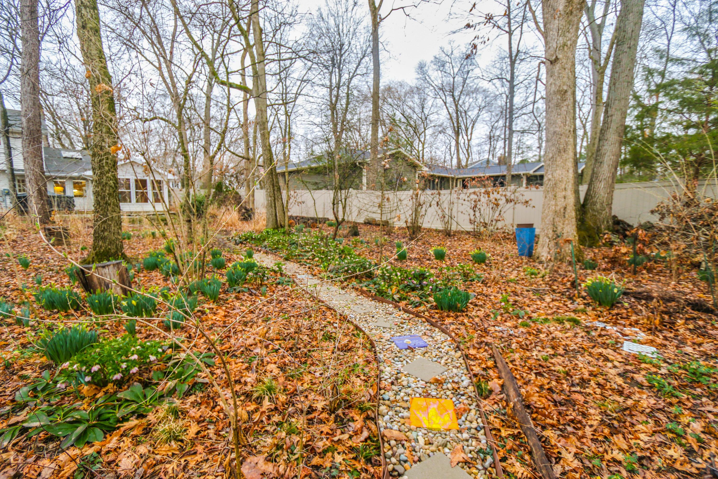 582 Hickory Place Property Photo 70
