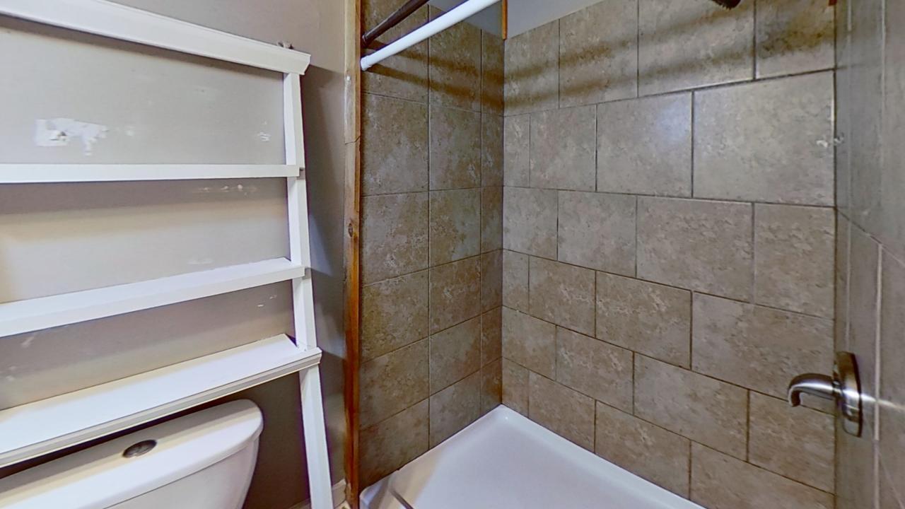 391-393 Chittenden Avenue Property Photo 9