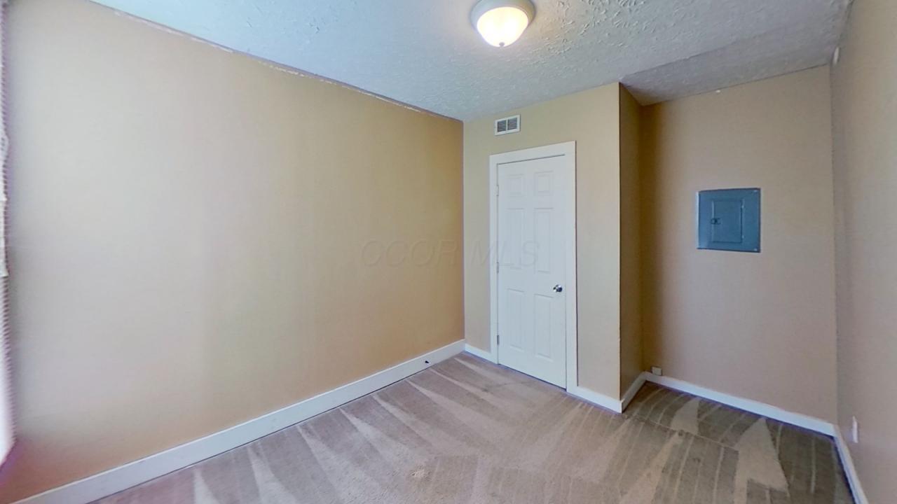 391-393 Chittenden Avenue Property Photo 11