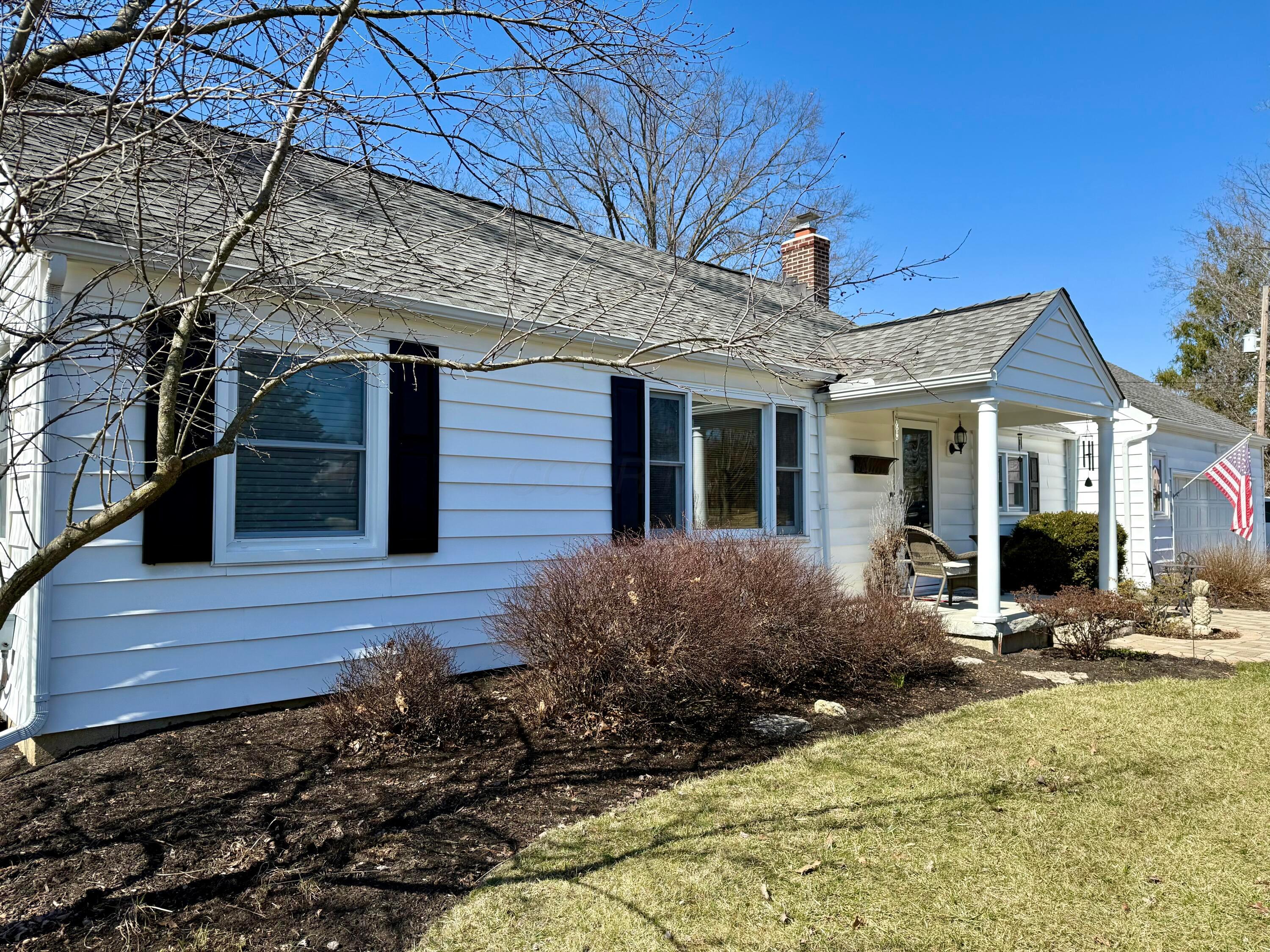 417 N Hamilton Road Property Photo 2