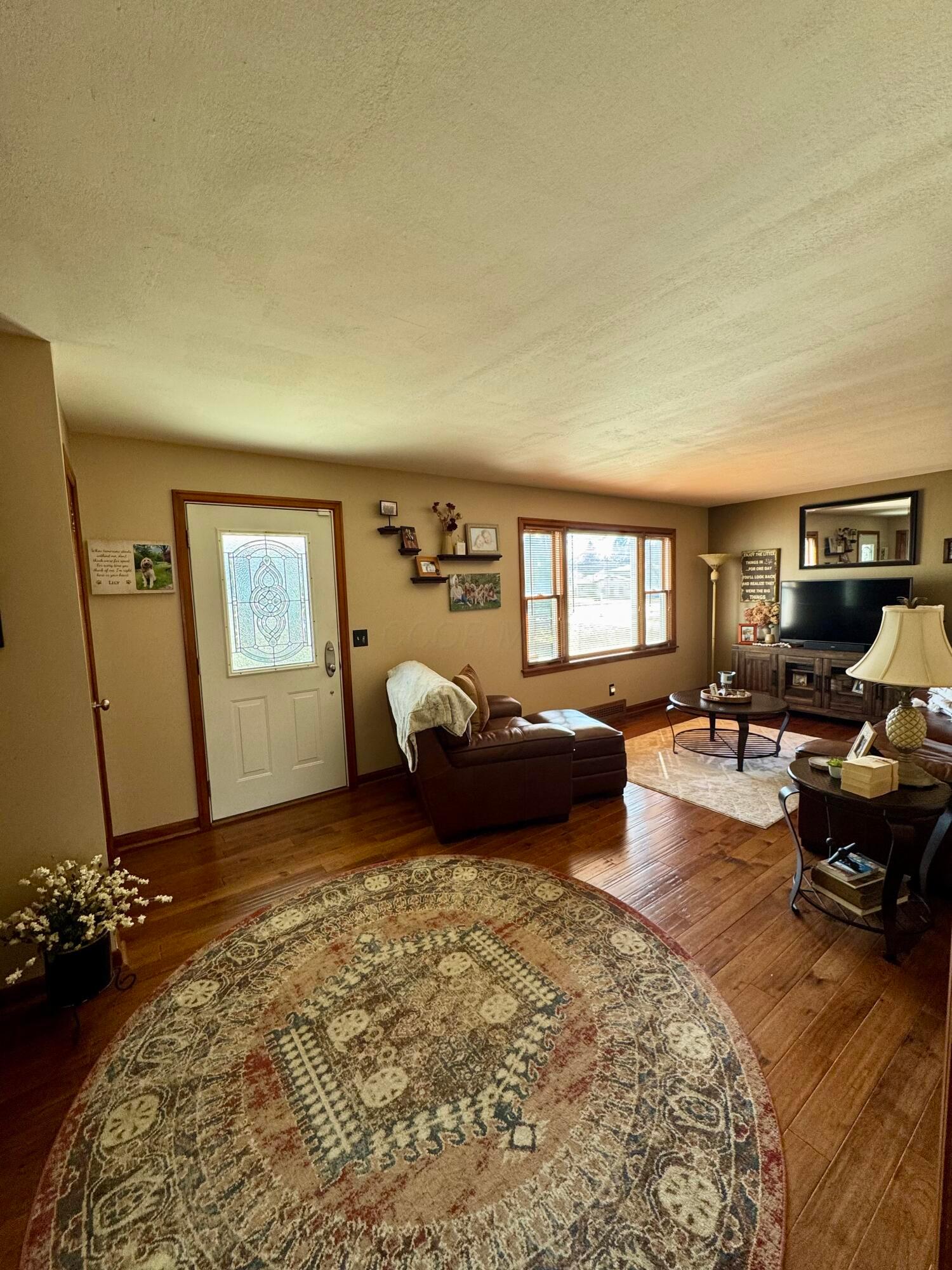 417 N Hamilton Road Property Photo 6