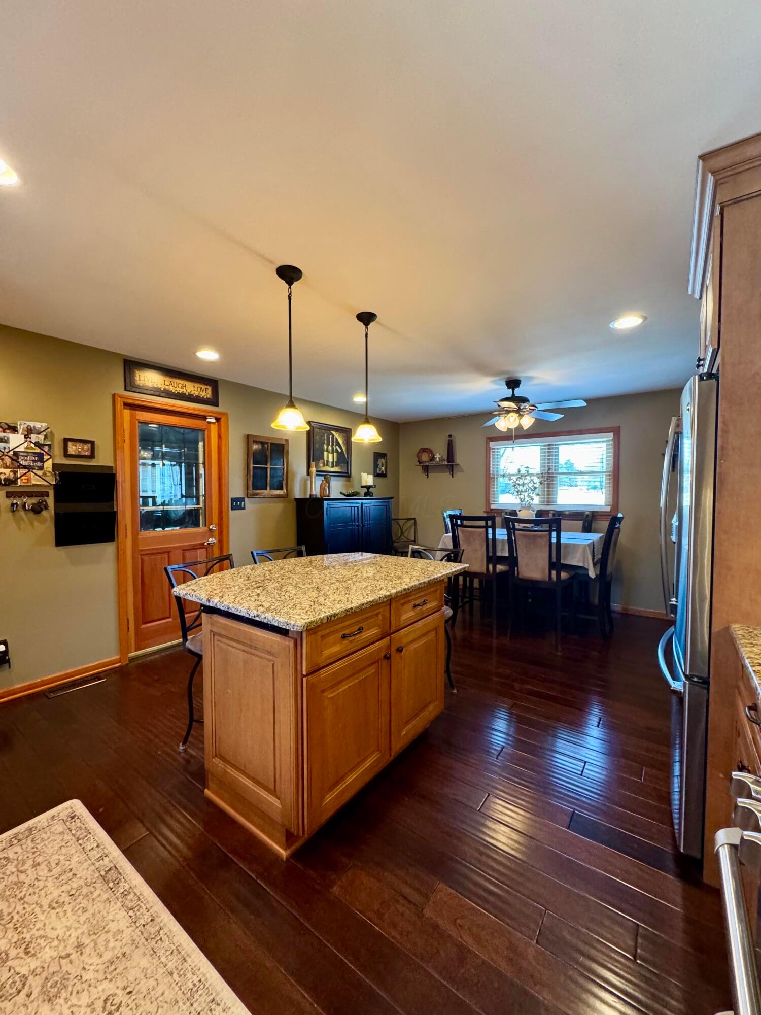 417 N Hamilton Road Property Photo 11