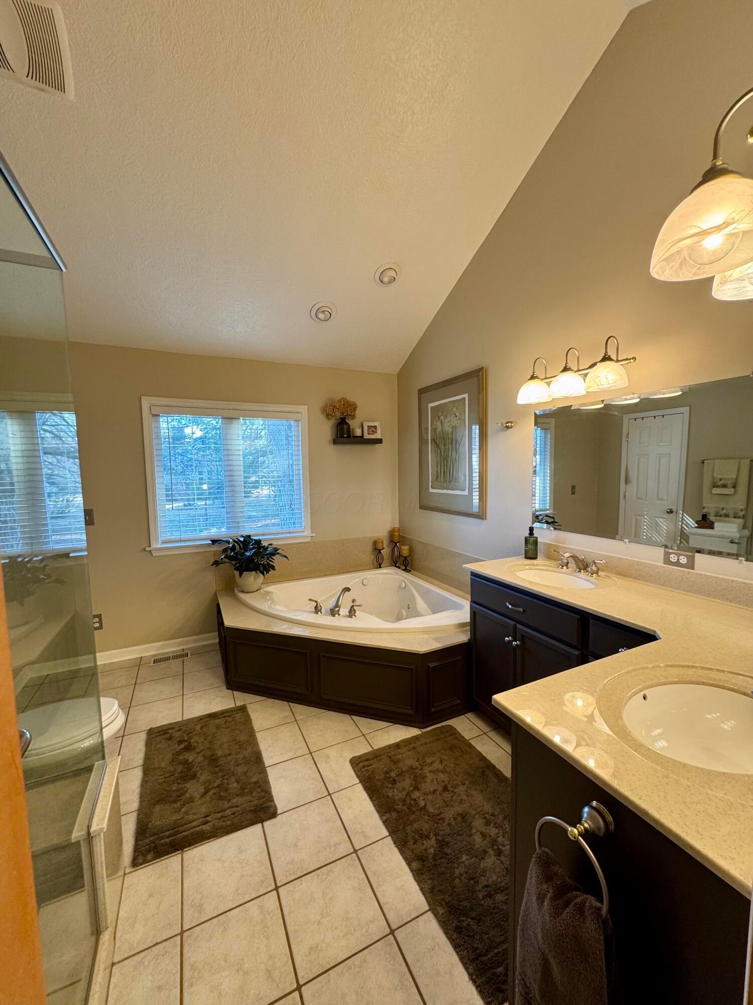 417 N Hamilton Road Property Photo 15
