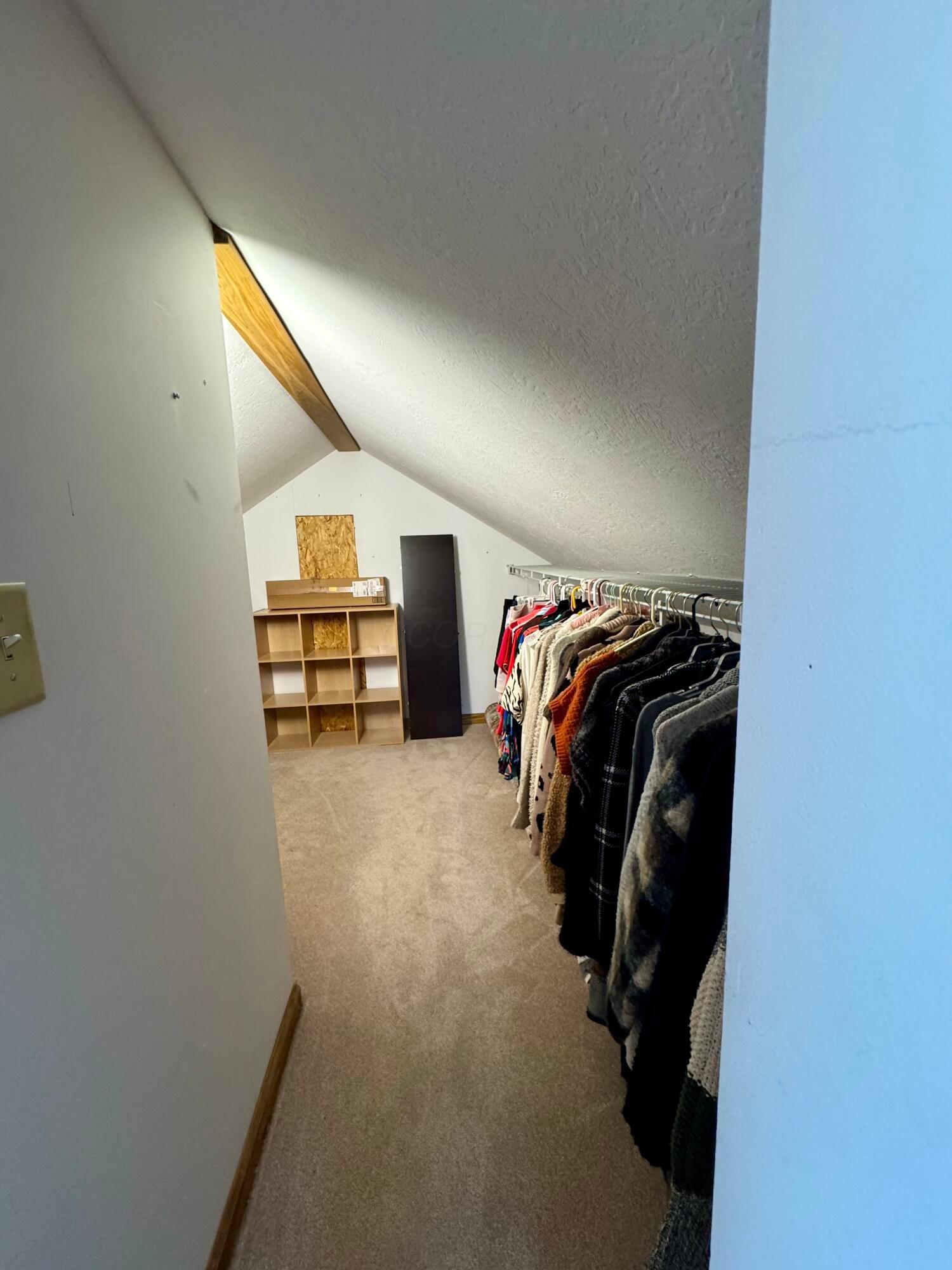417 N Hamilton Road Property Photo 25