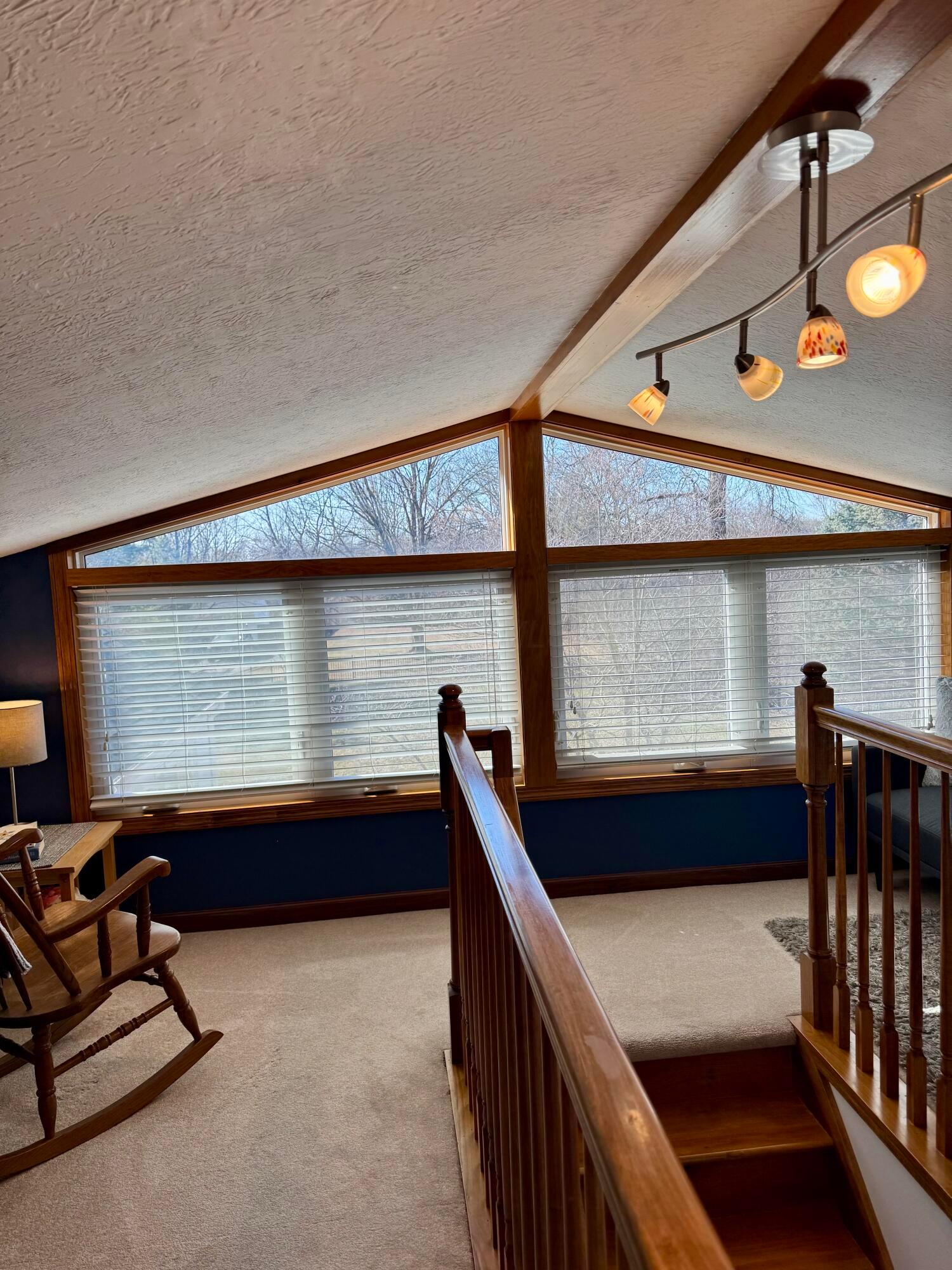 417 N Hamilton Road Property Photo 27