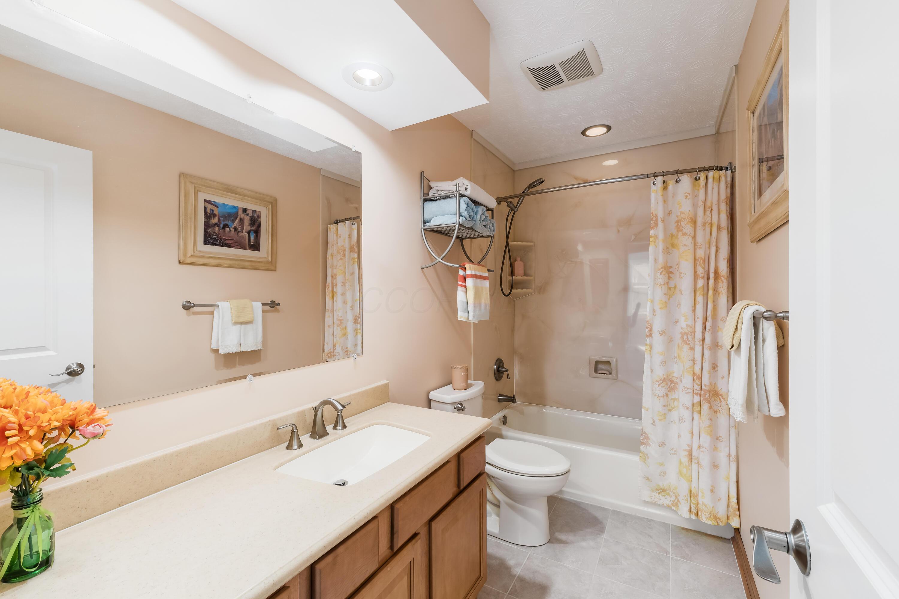 698 Whirlaway Court Property Photo 32
