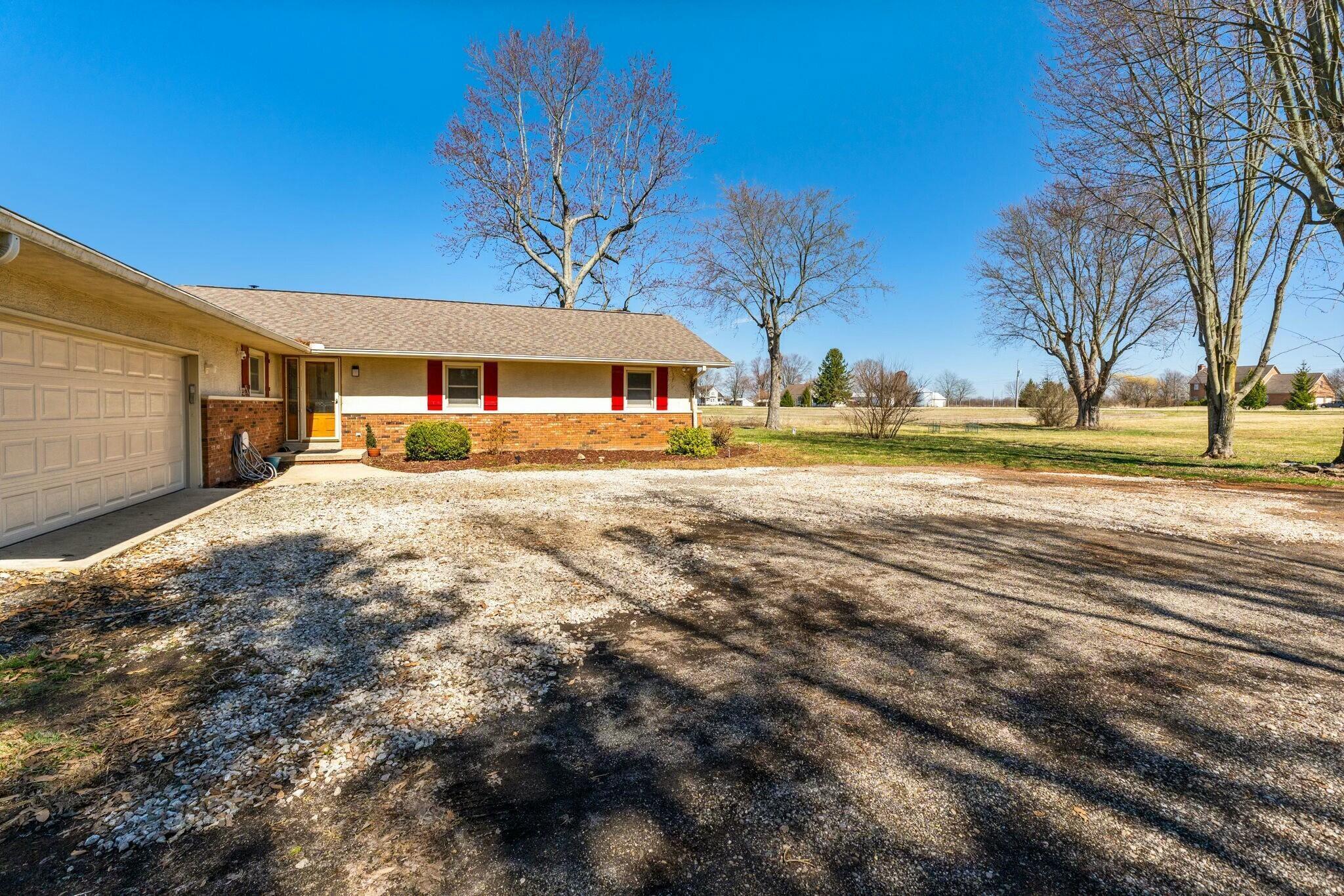 279 Cole Road Property Photo 5