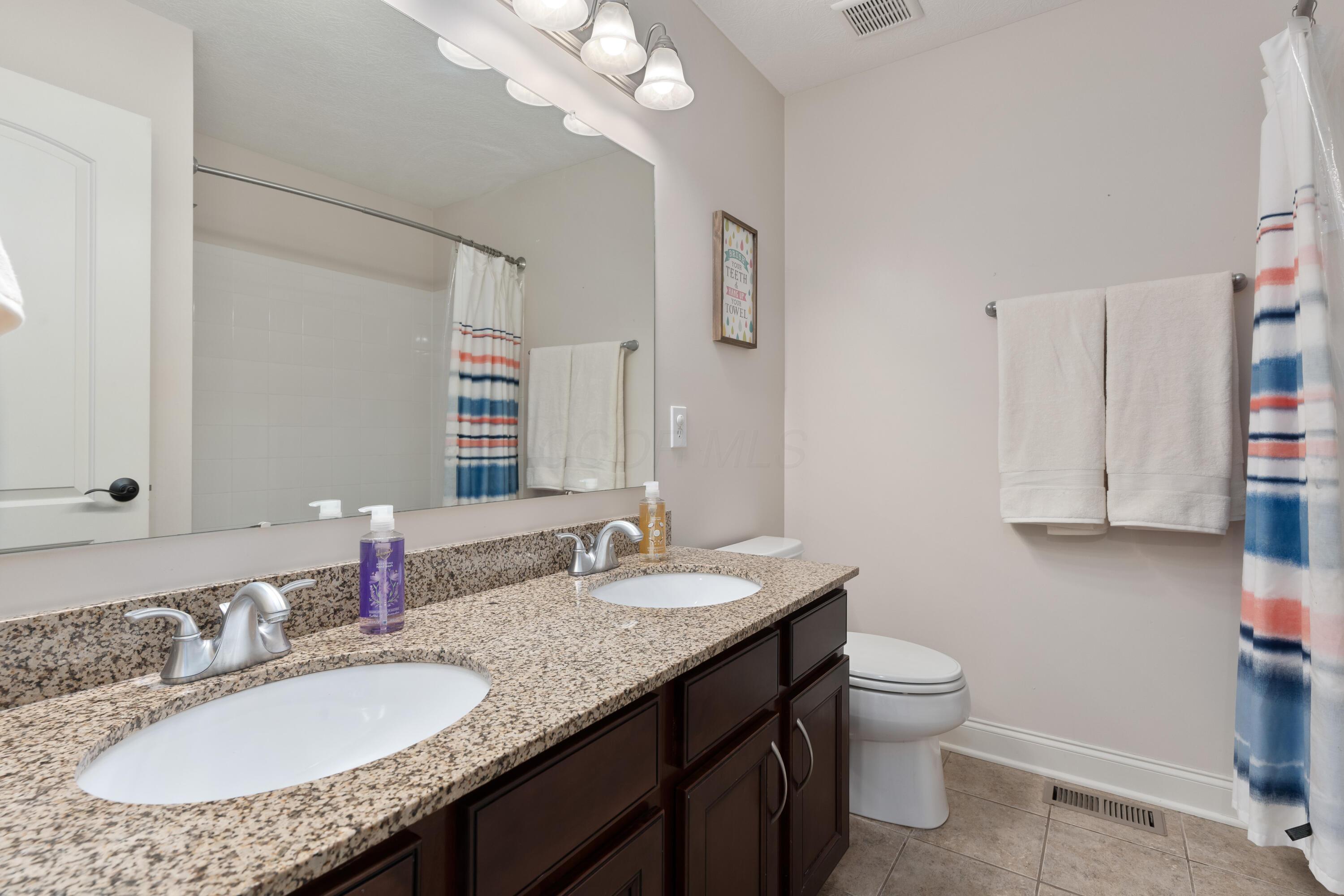 636 Stallion Way Property Photo 35