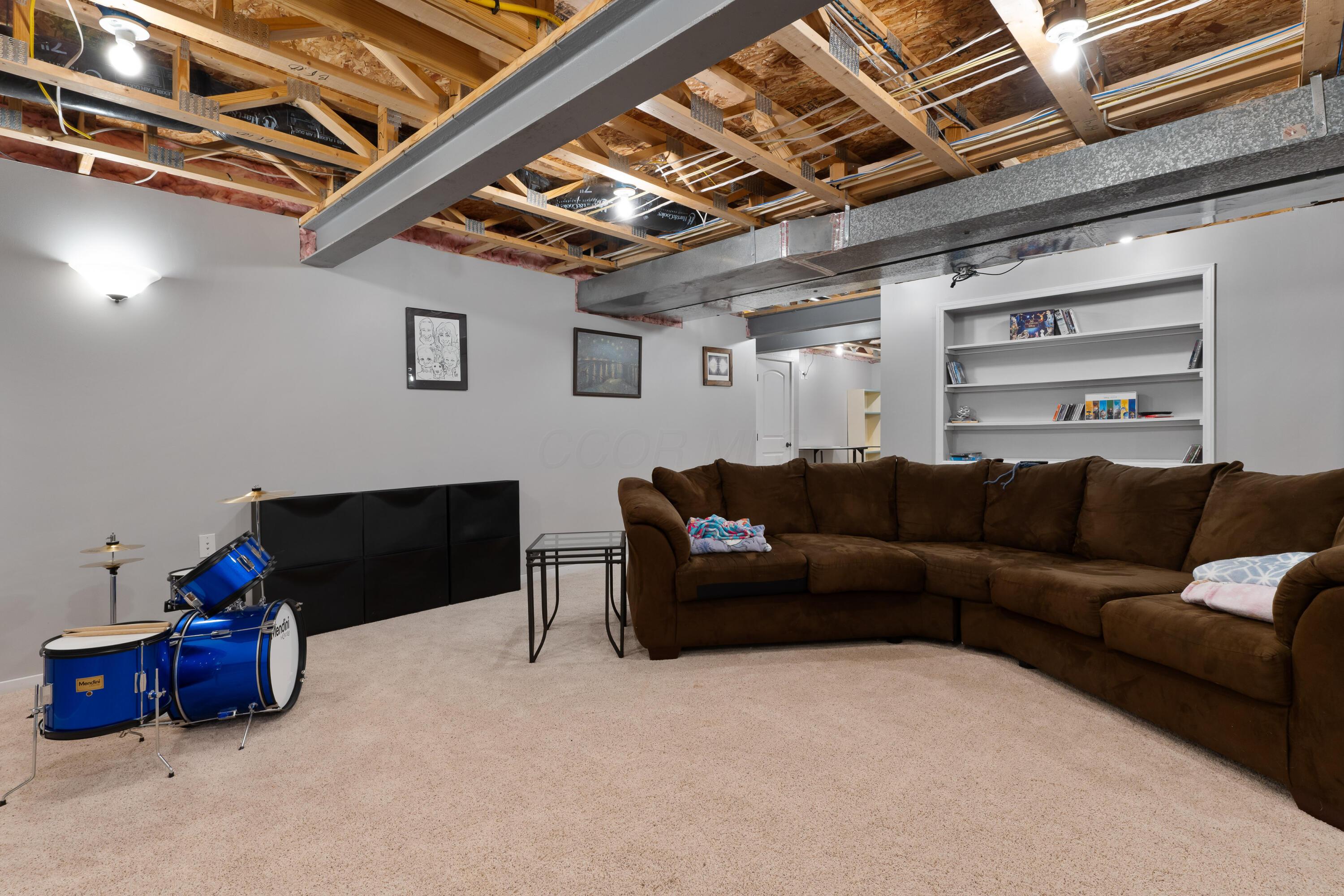 636 Stallion Way Property Photo 42