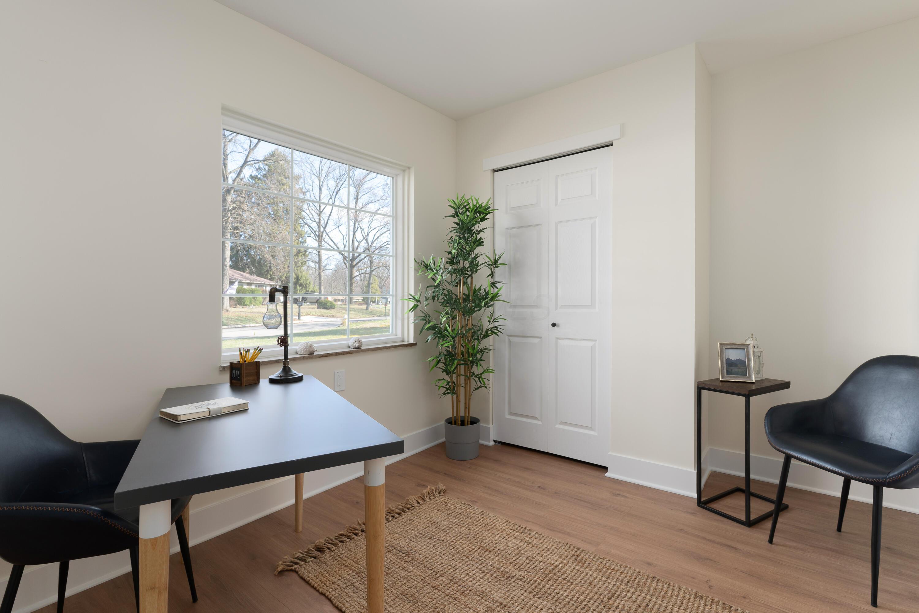 2567 Maplewood Drive Property Photo 17