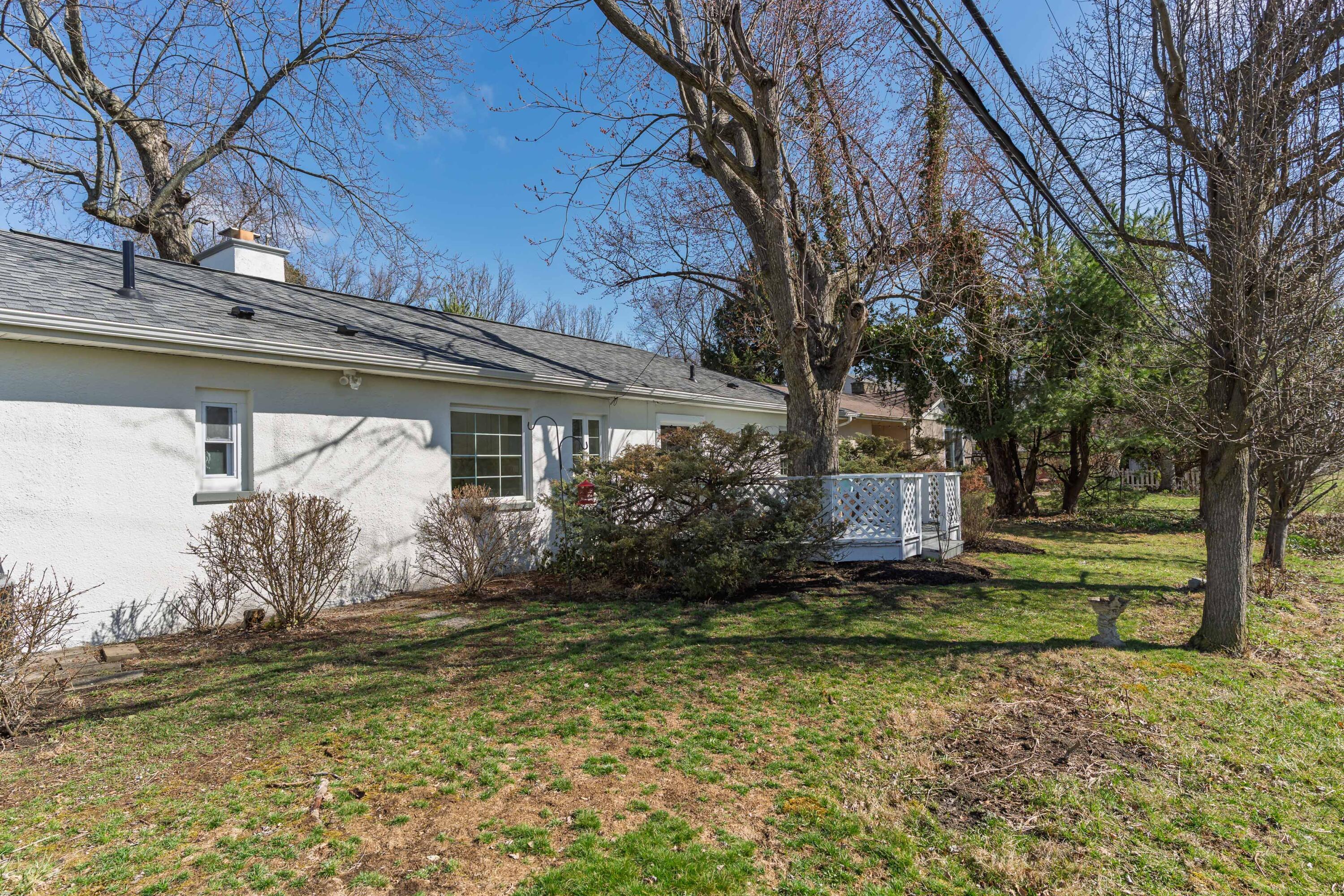 2567 Maplewood Drive Property Photo 30