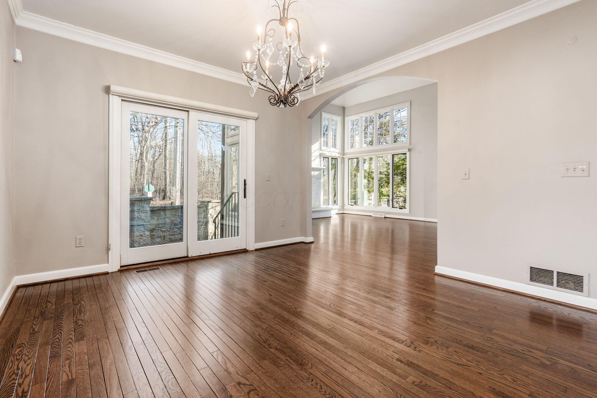 4 Lyonsgate Property Photo 9
