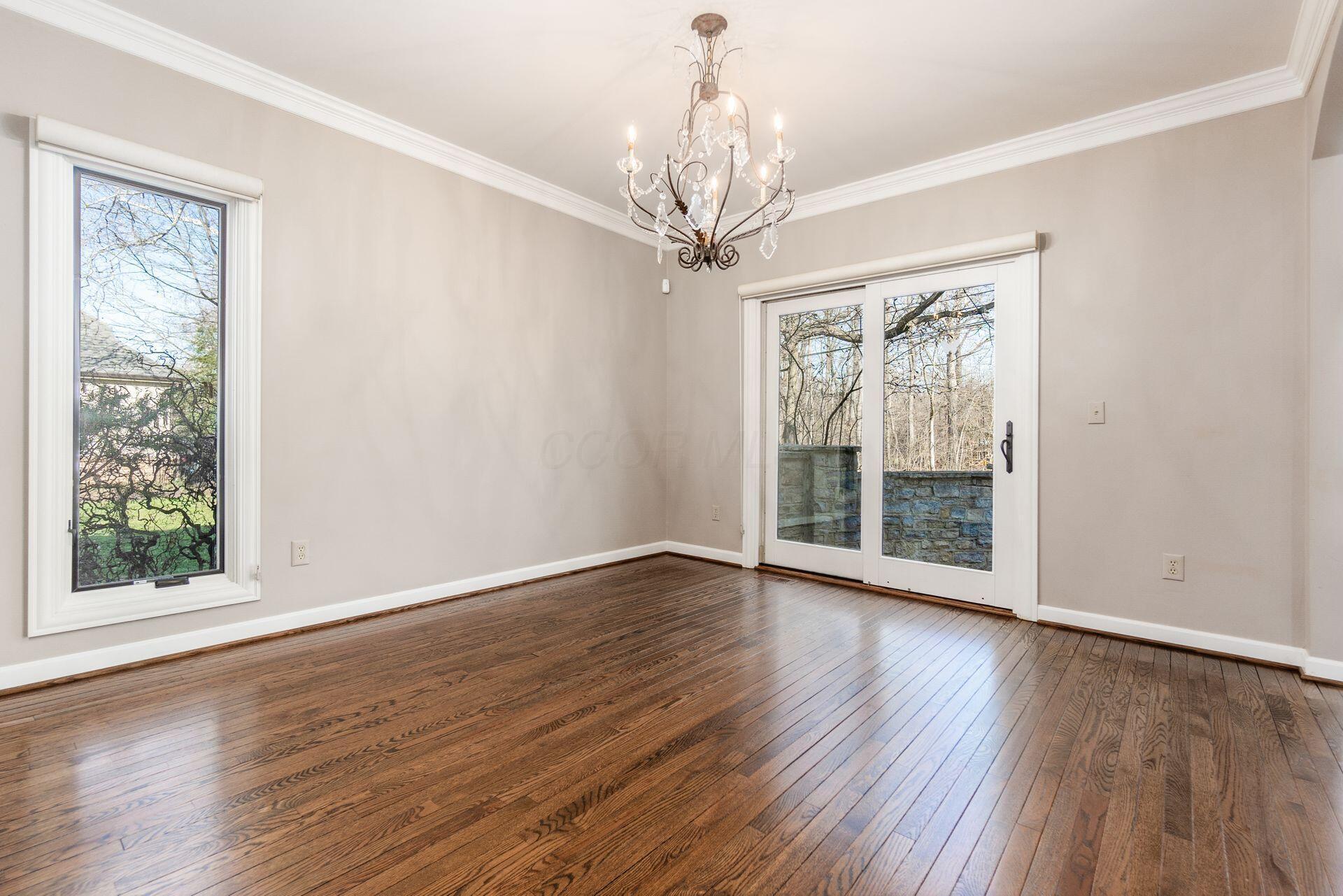 4 Lyonsgate Property Photo 10