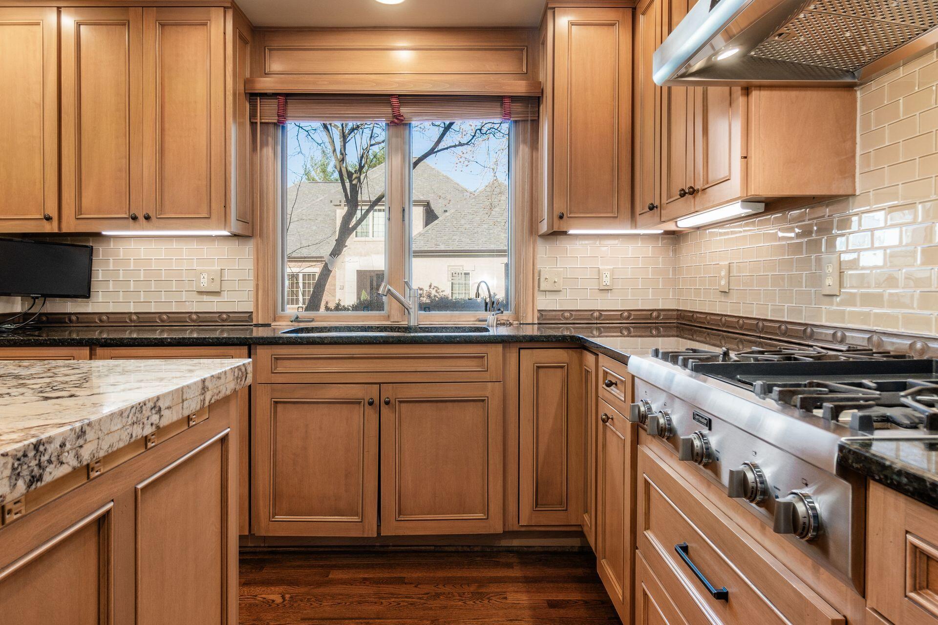 4 Lyonsgate Property Photo 14