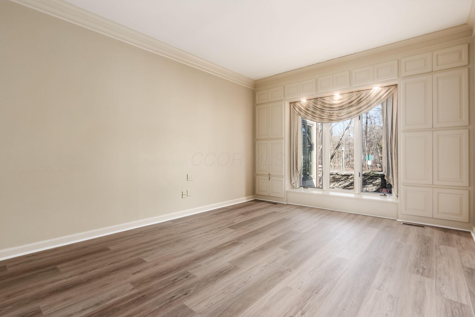 4 Lyonsgate Property Photo 18