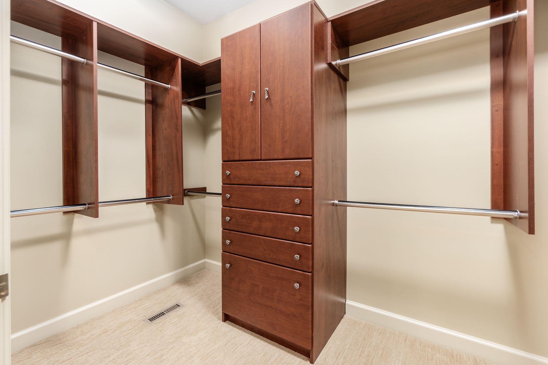 4 Lyonsgate Property Photo 23