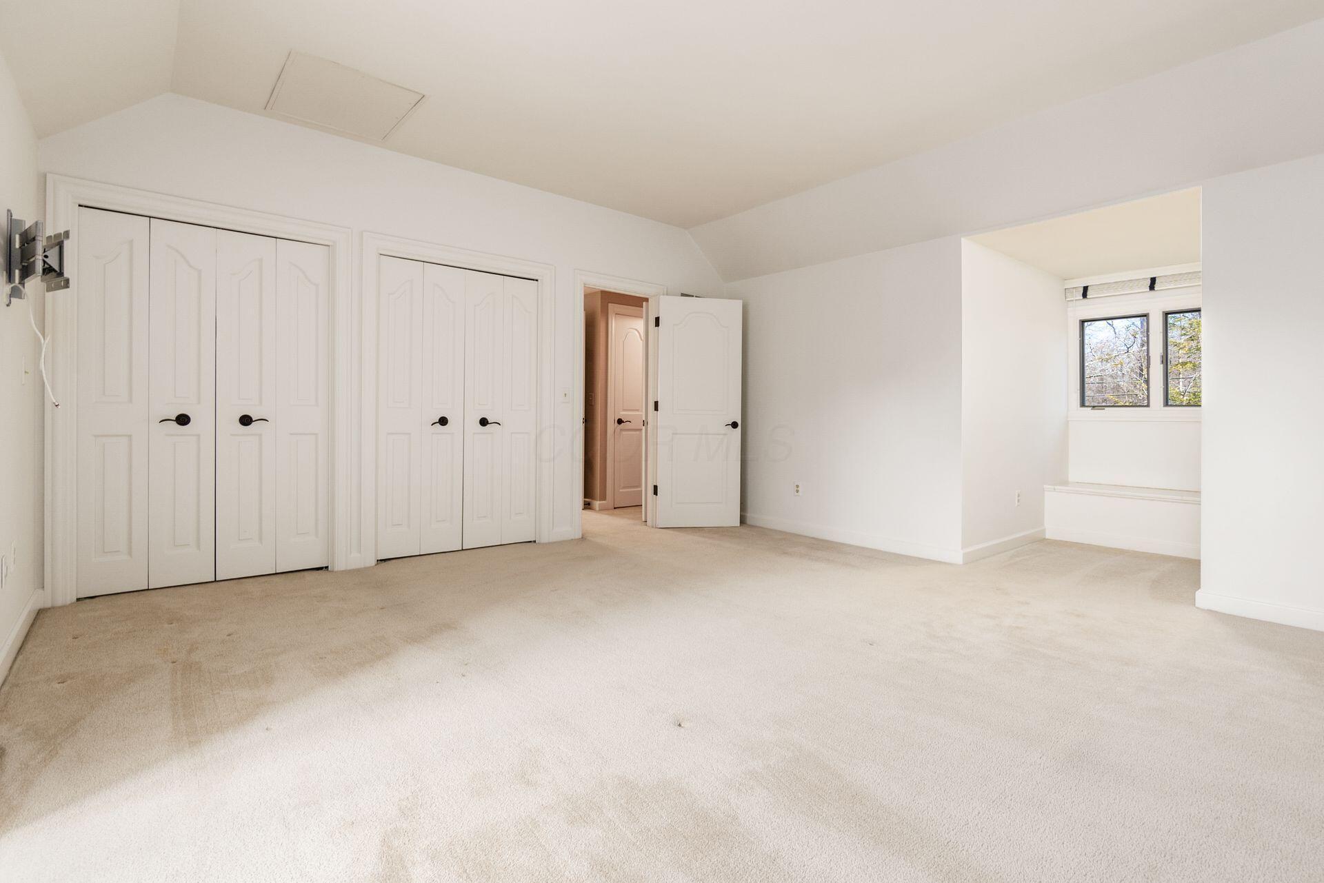 4 Lyonsgate Property Photo 35