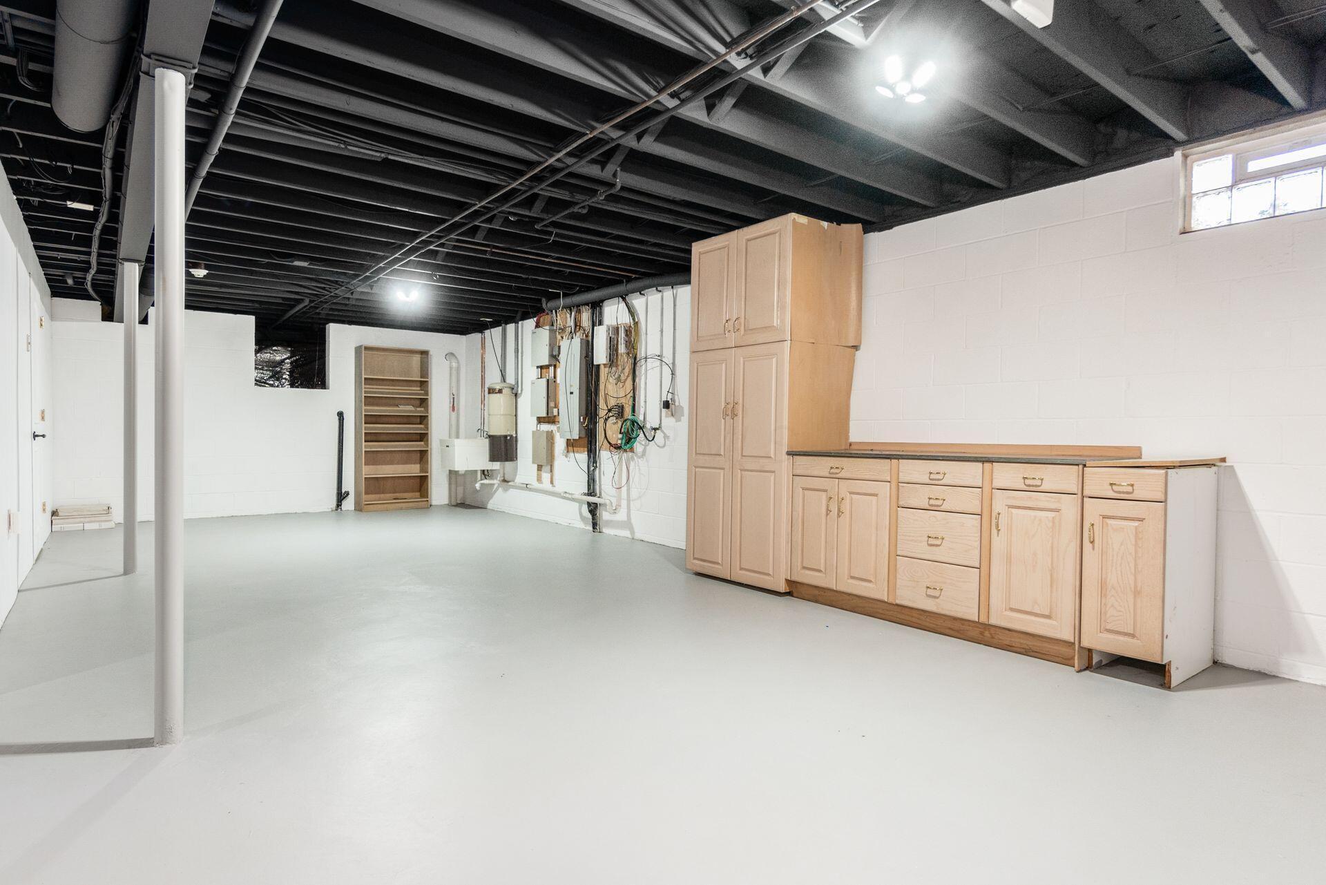 4 Lyonsgate Property Photo 37