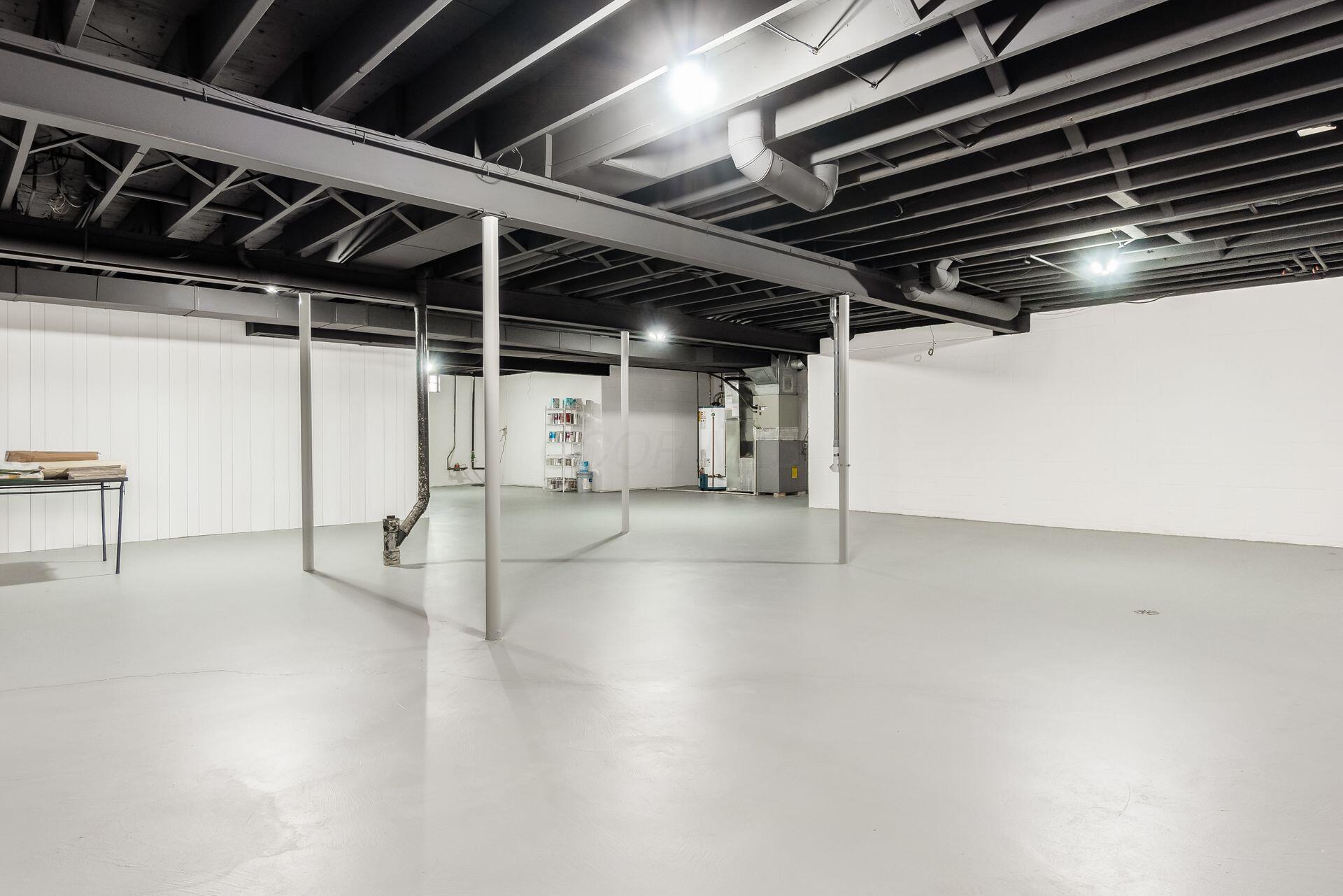 4 Lyonsgate Property Photo 38