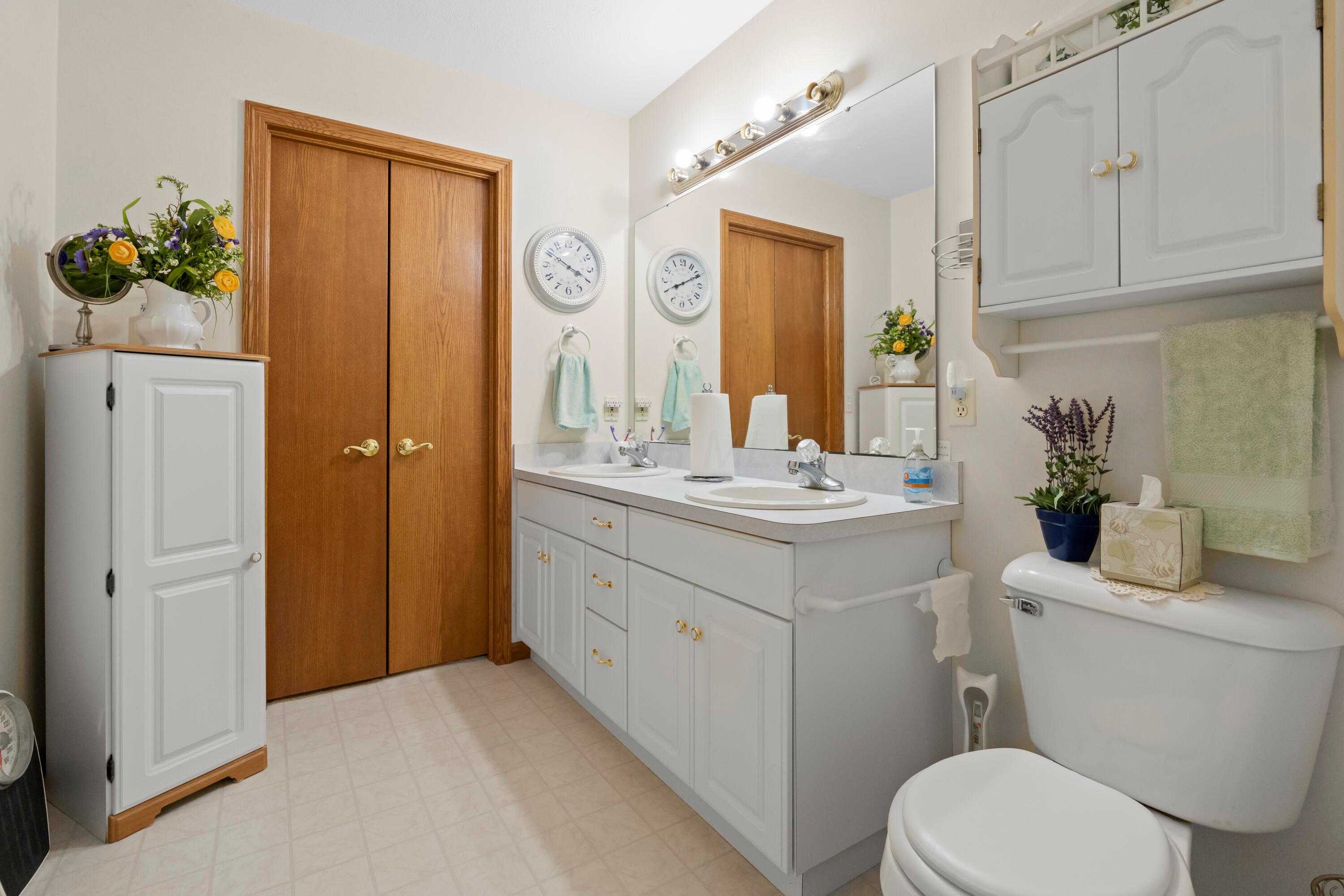 209 Greenbriar Lane Property Photo 18