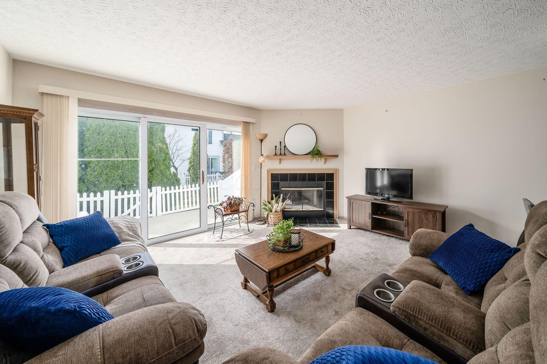 2180 Victoria Park Drive Property Photo 6
